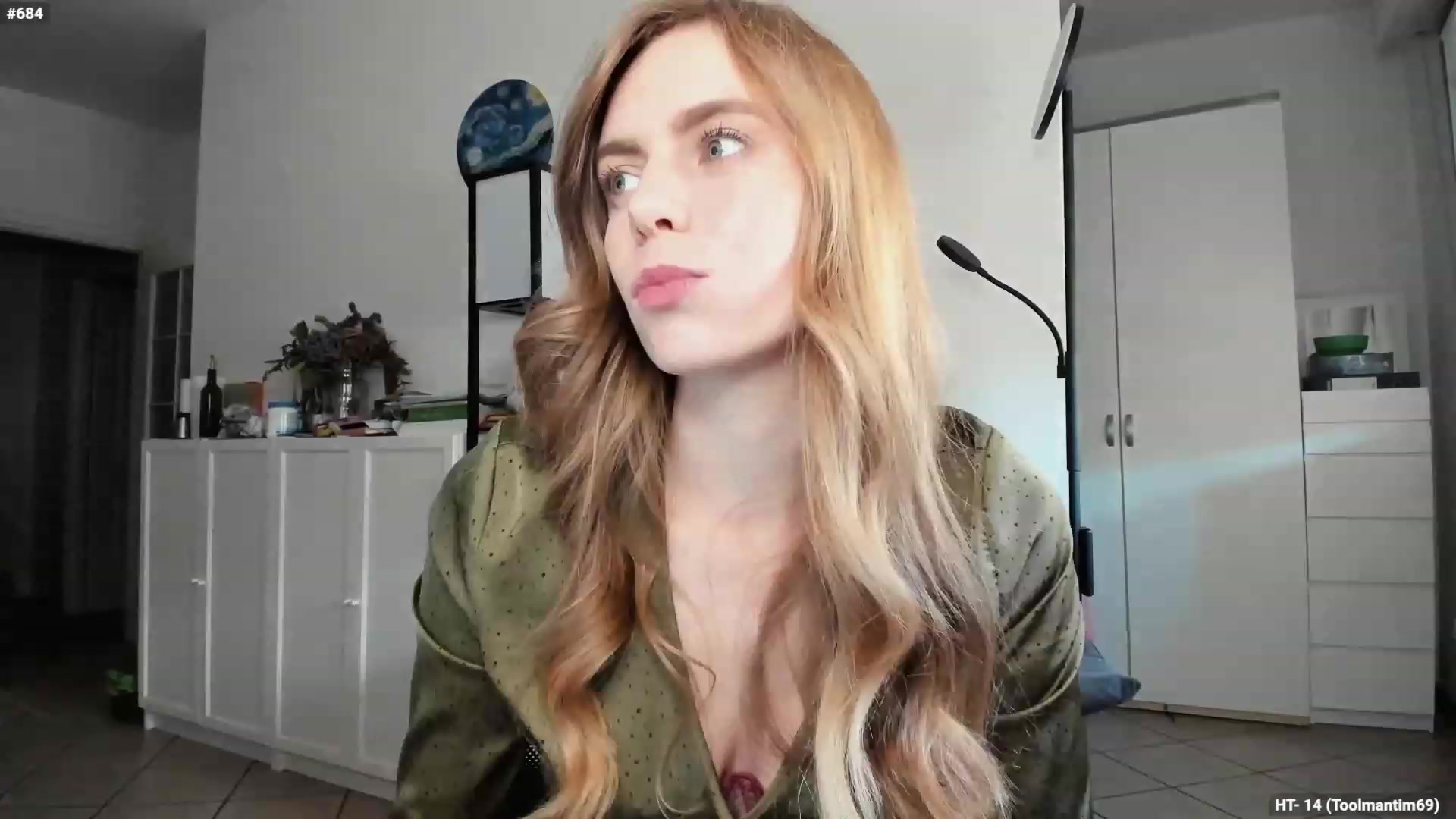 Gallery image thumbnail from Personage's myfreecams stream on, 11/25/2023, 14:17 image 13 of 20
