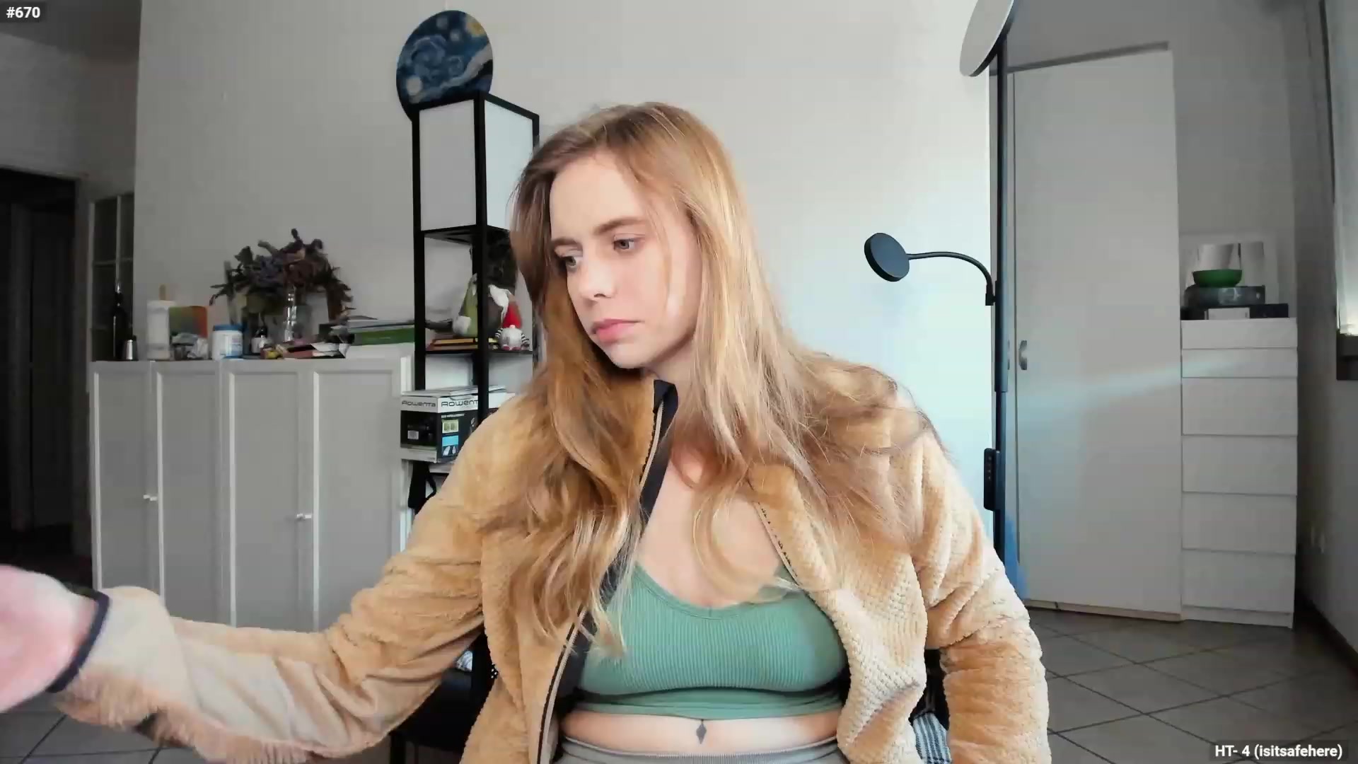 Gallery image thumbnail from Personage's myfreecams stream on, 11/26/2023, 14:46 image 12 of 20