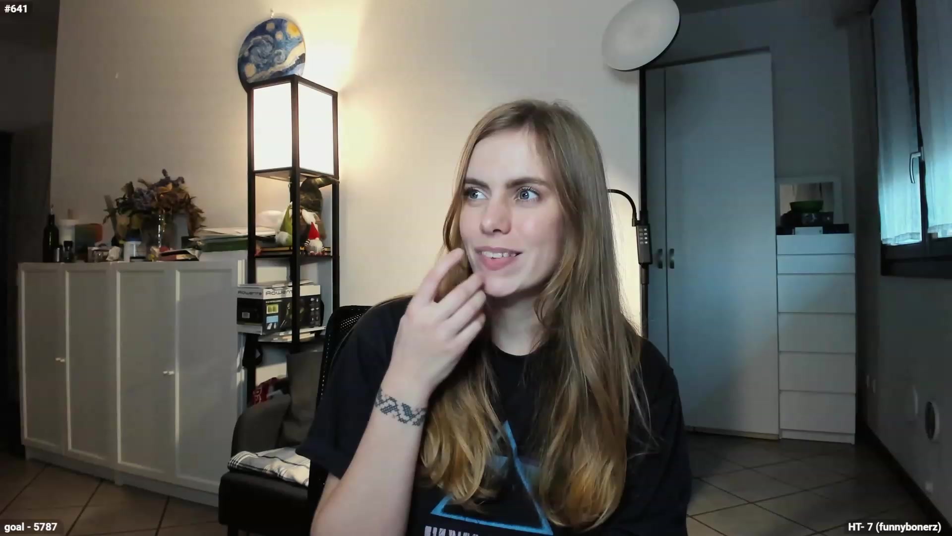 Gallery image thumbnail from Personage's myfreecams stream on, 11/27/2023, 15:33 image 10 of 20