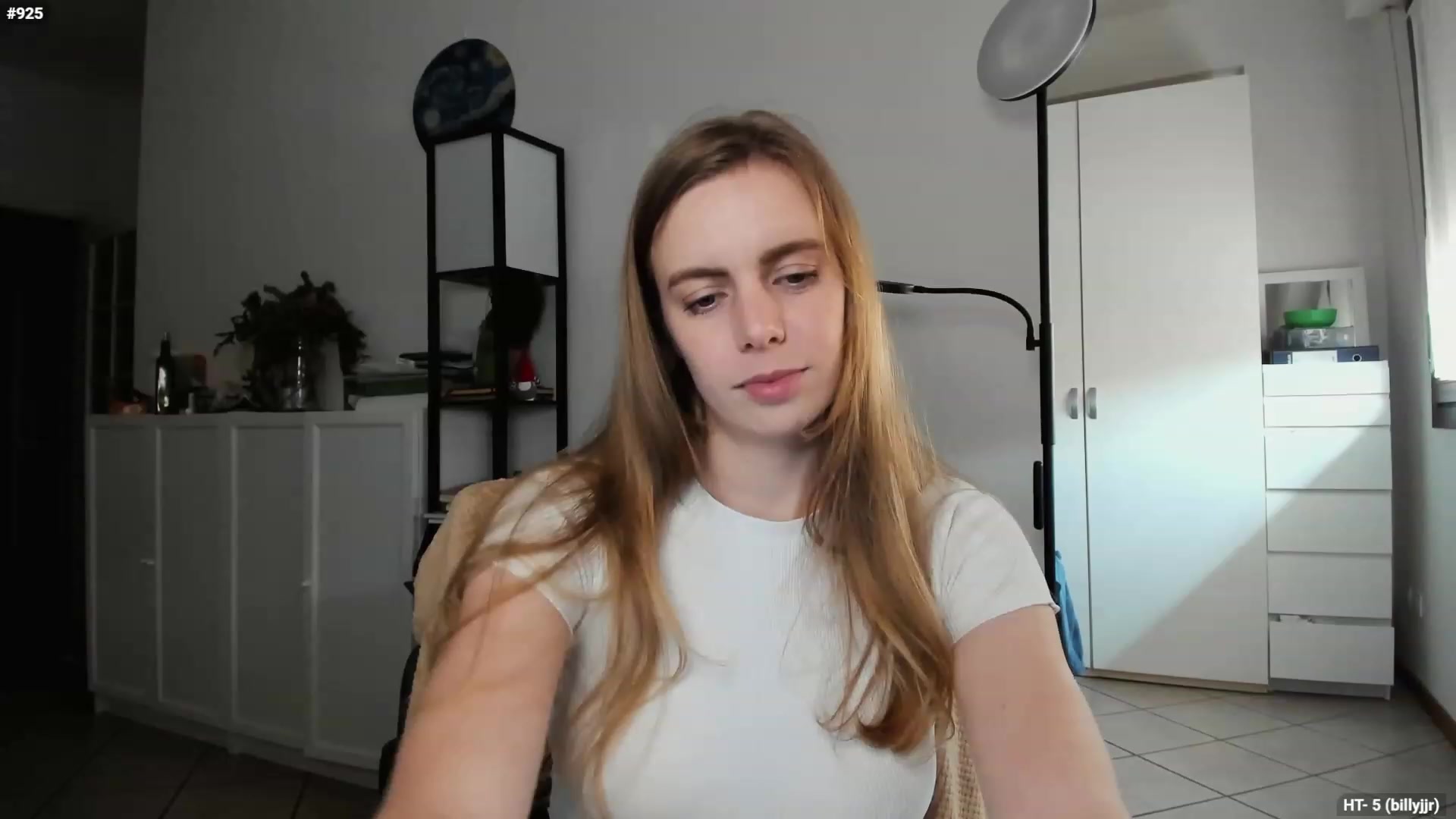Gallery image thumbnail from Personage's myfreecams stream on, 12/01/2023, 13:14 image 19 of 20