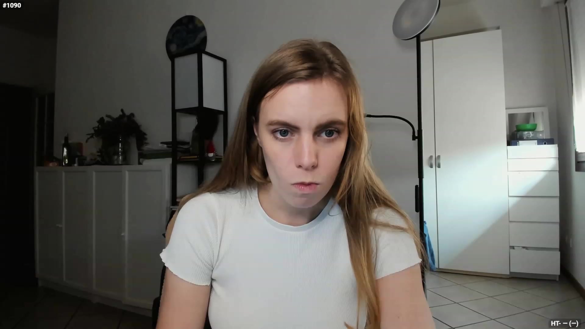 Gallery image thumbnail from Personage's myfreecams stream on, 12/01/2023, 13:14 image 7 of 20