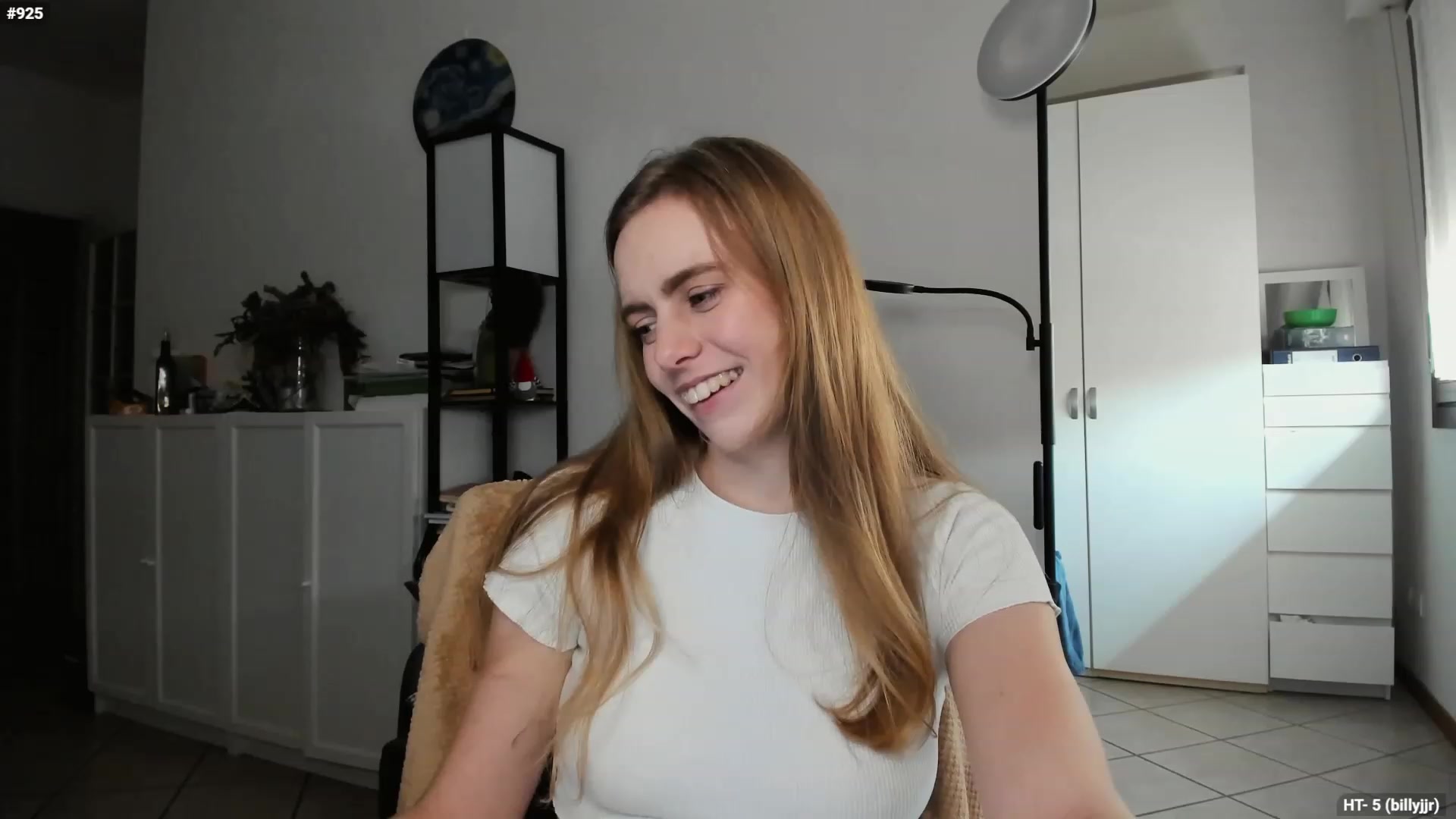 Gallery image thumbnail from Personage's myfreecams stream on, 12/01/2023, 13:14 image 18 of 20