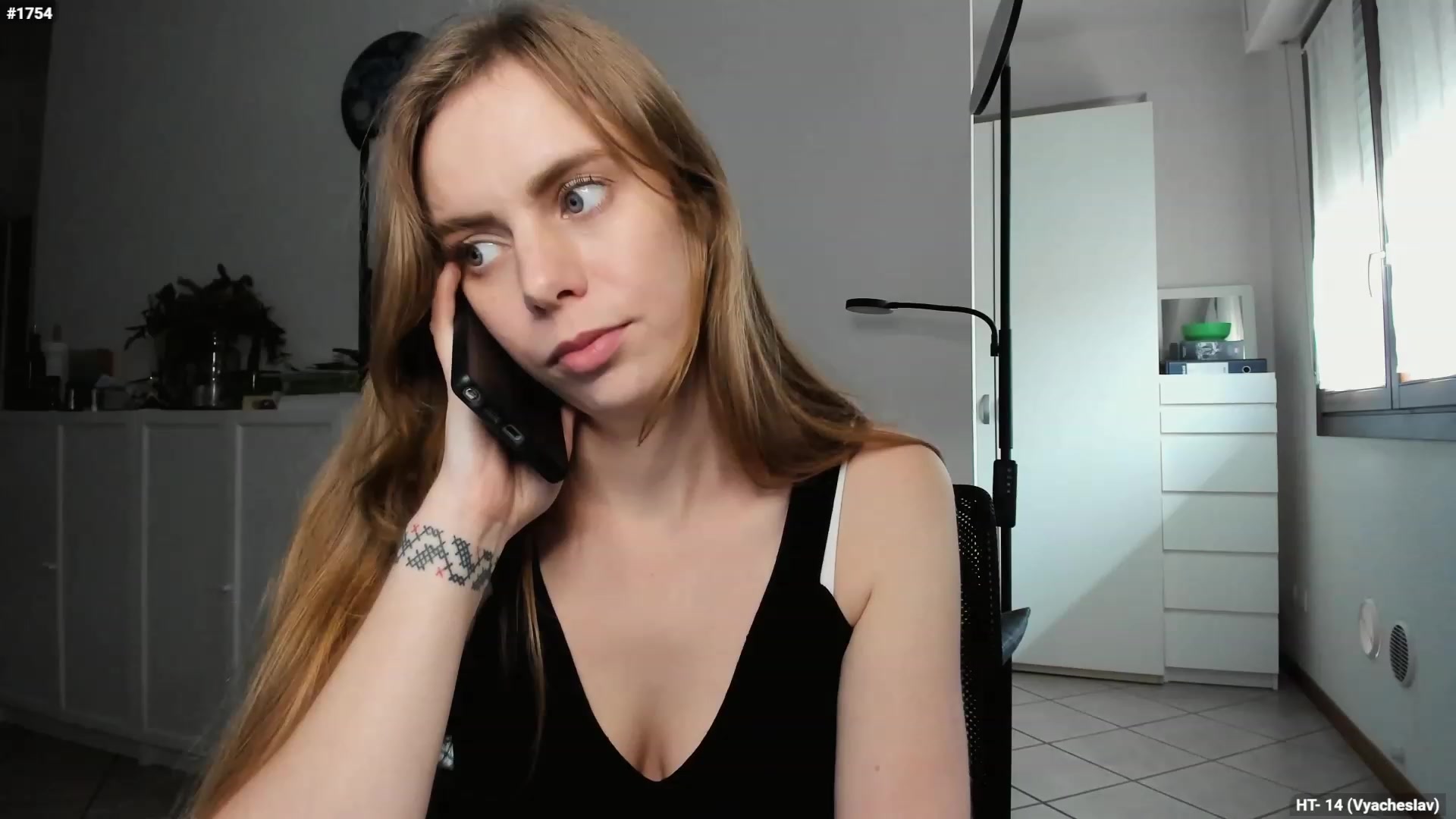 Gallery image thumbnail from Personage's myfreecams stream on, 12/05/2023, 13:37 image 14 of 20