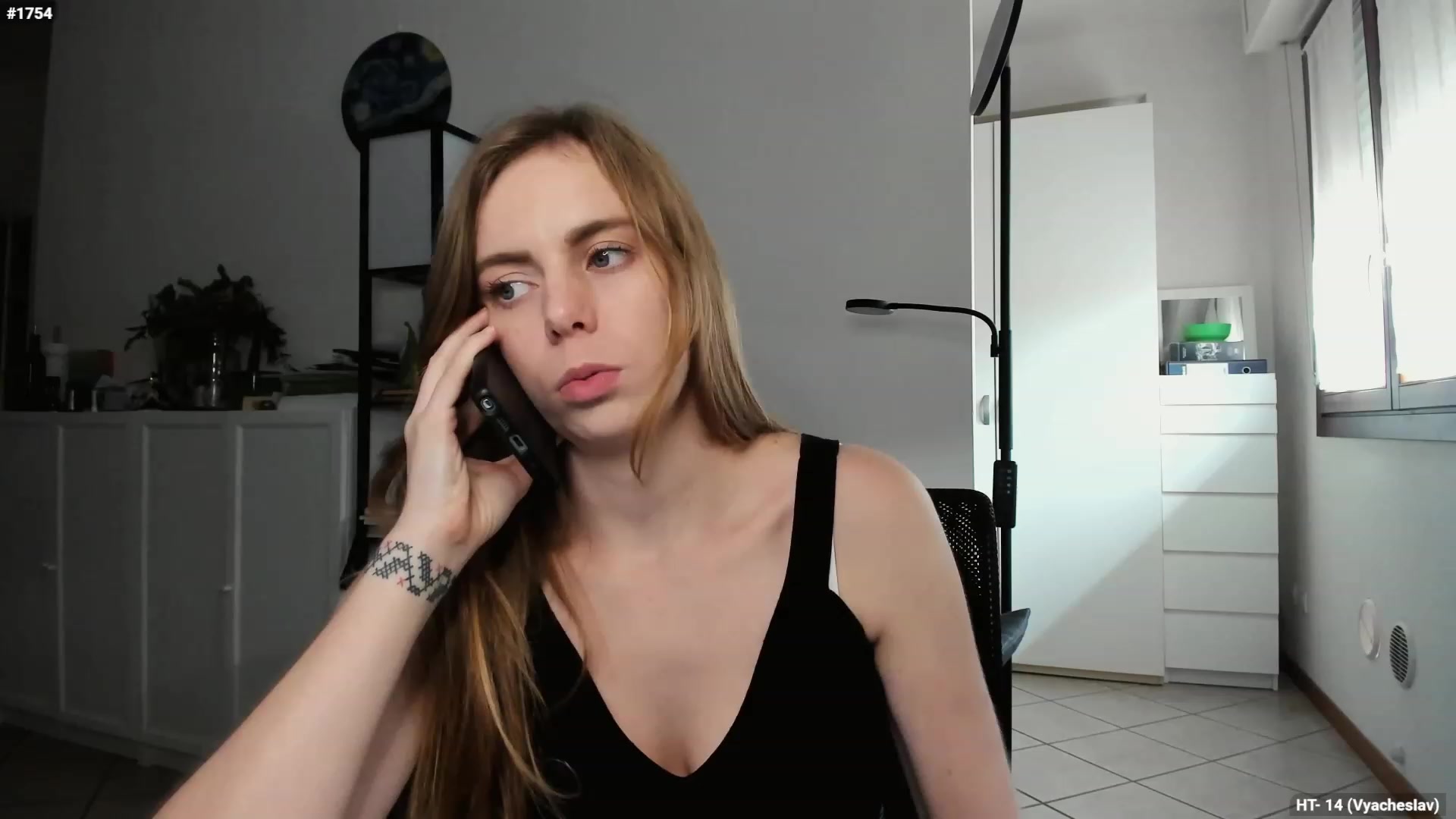 Gallery image thumbnail from Personage's myfreecams stream on, 12/05/2023, 13:37 image 12 of 20