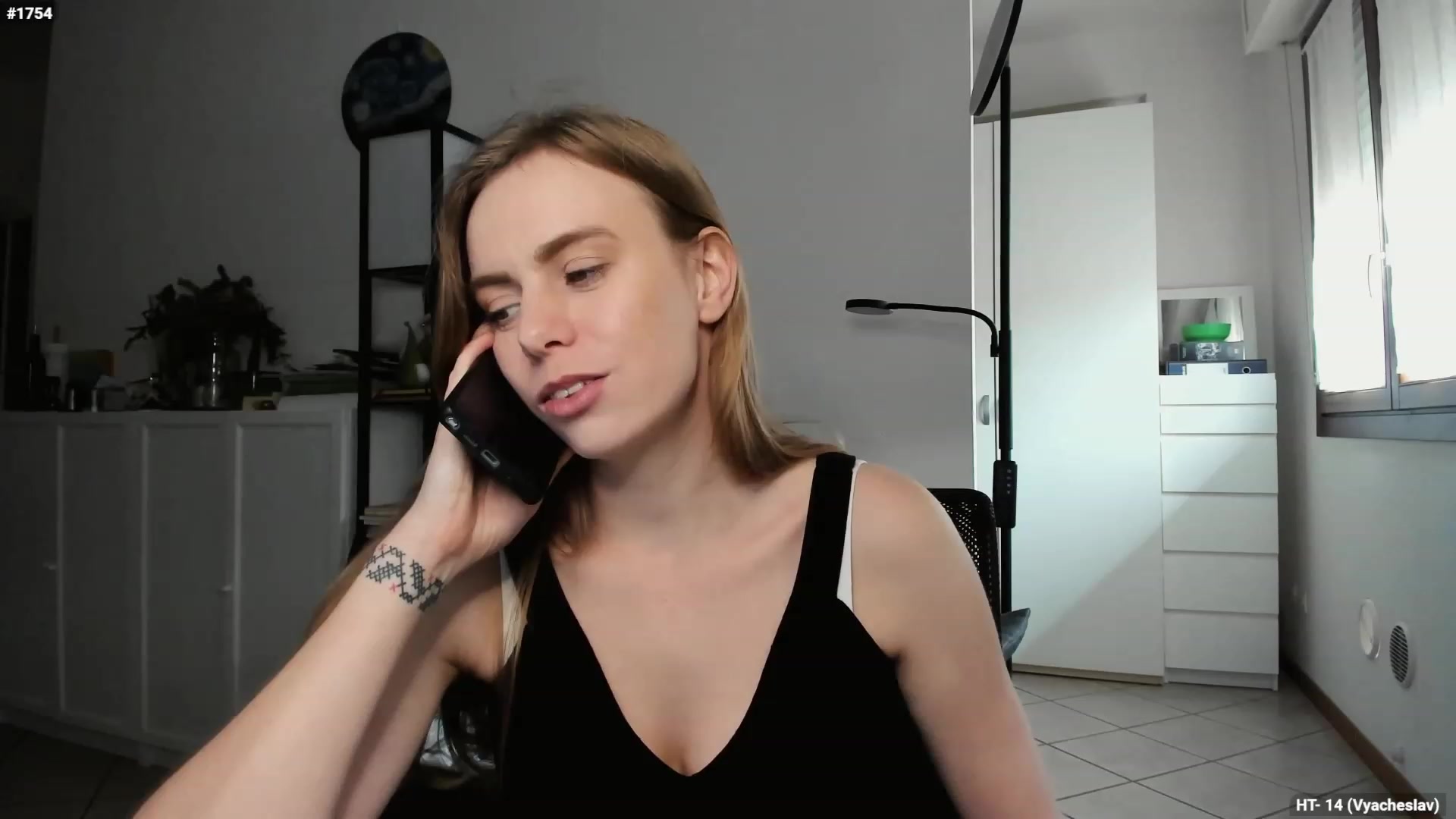 Gallery image thumbnail from Personage's myfreecams stream on, 12/05/2023, 13:37 image 13 of 20