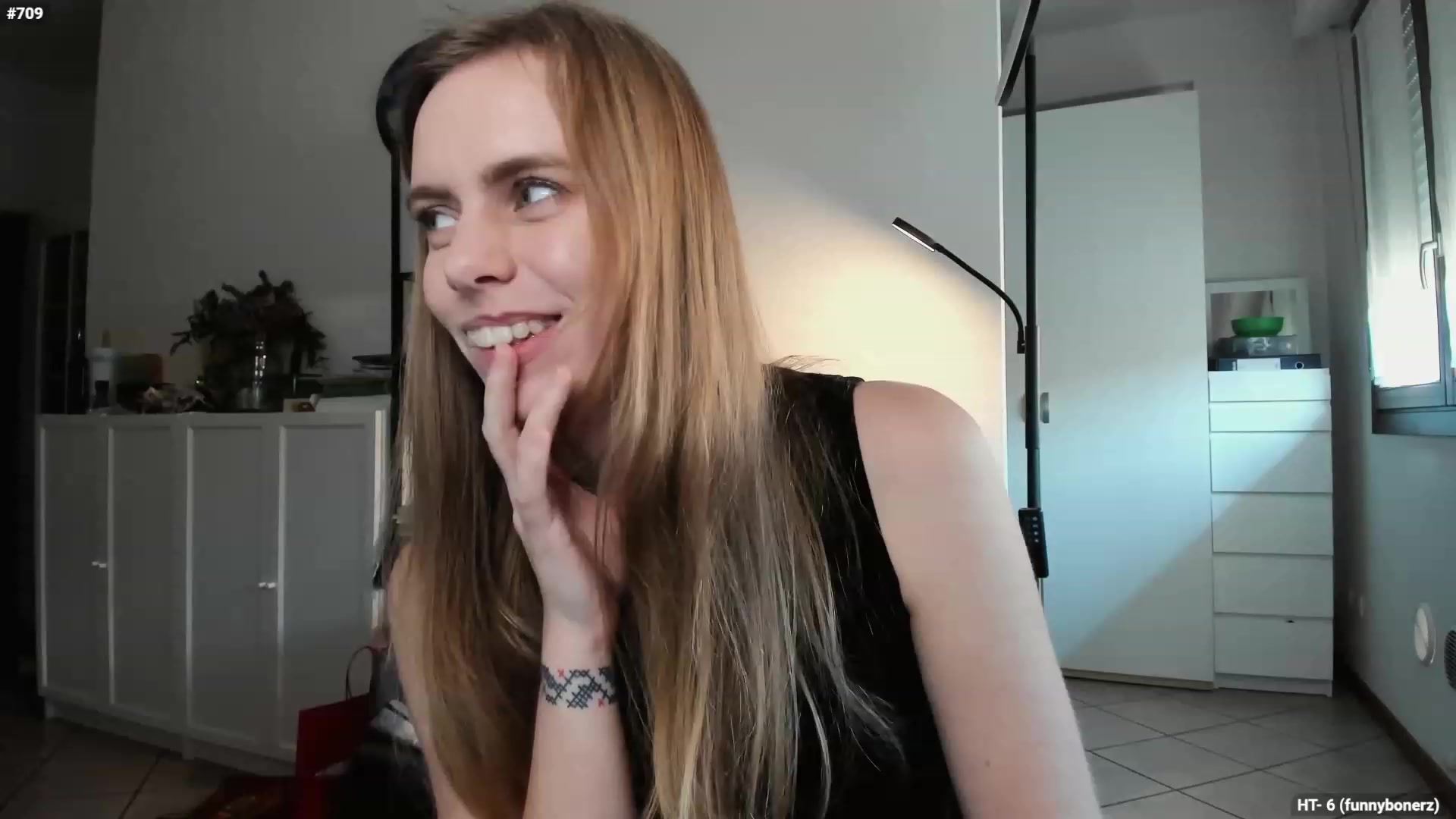 Gallery image thumbnail from Personage's myfreecams stream on, 12/07/2023, 13:59 image 19 of 20