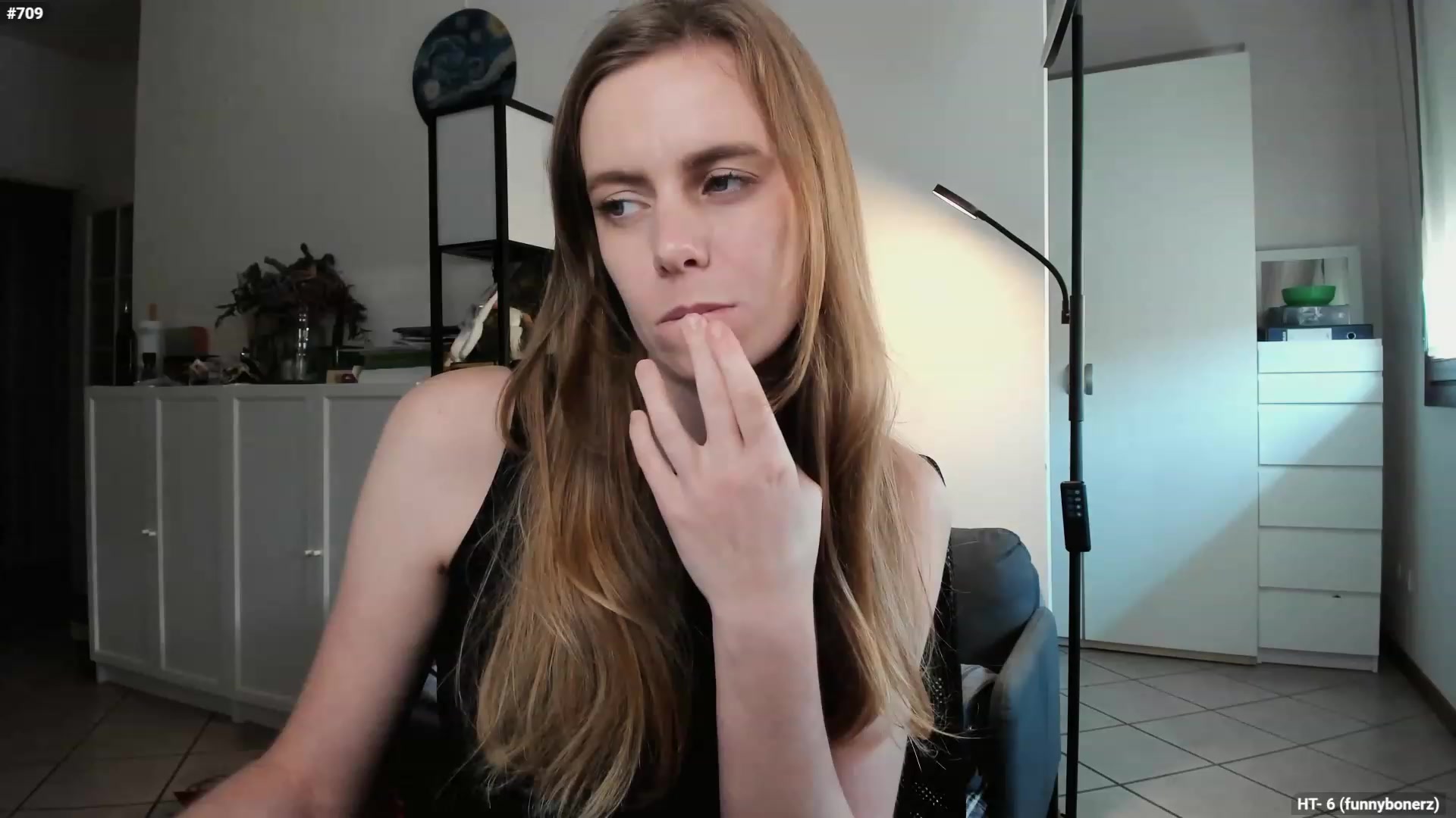 Gallery image thumbnail from Personage's myfreecams stream on, 12/07/2023, 13:59 image 16 of 20