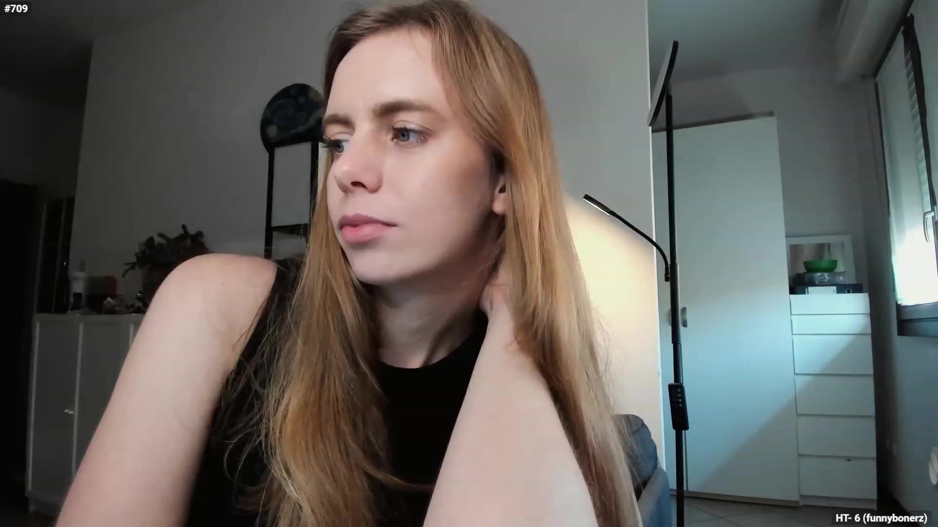 Gallery image thumbnail from Personage's myfreecams stream on, 12/07/2023, 14:16 image 4 of 20