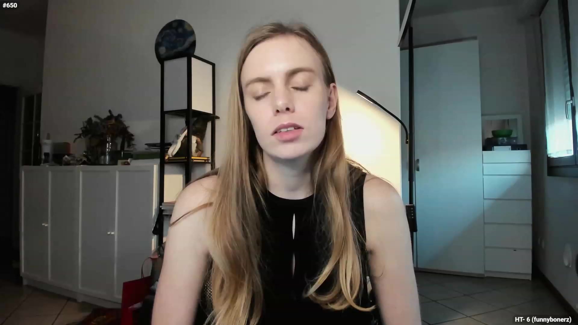 Gallery image thumbnail from Personage's myfreecams stream on, 12/07/2023, 16:10 image 2 of 20