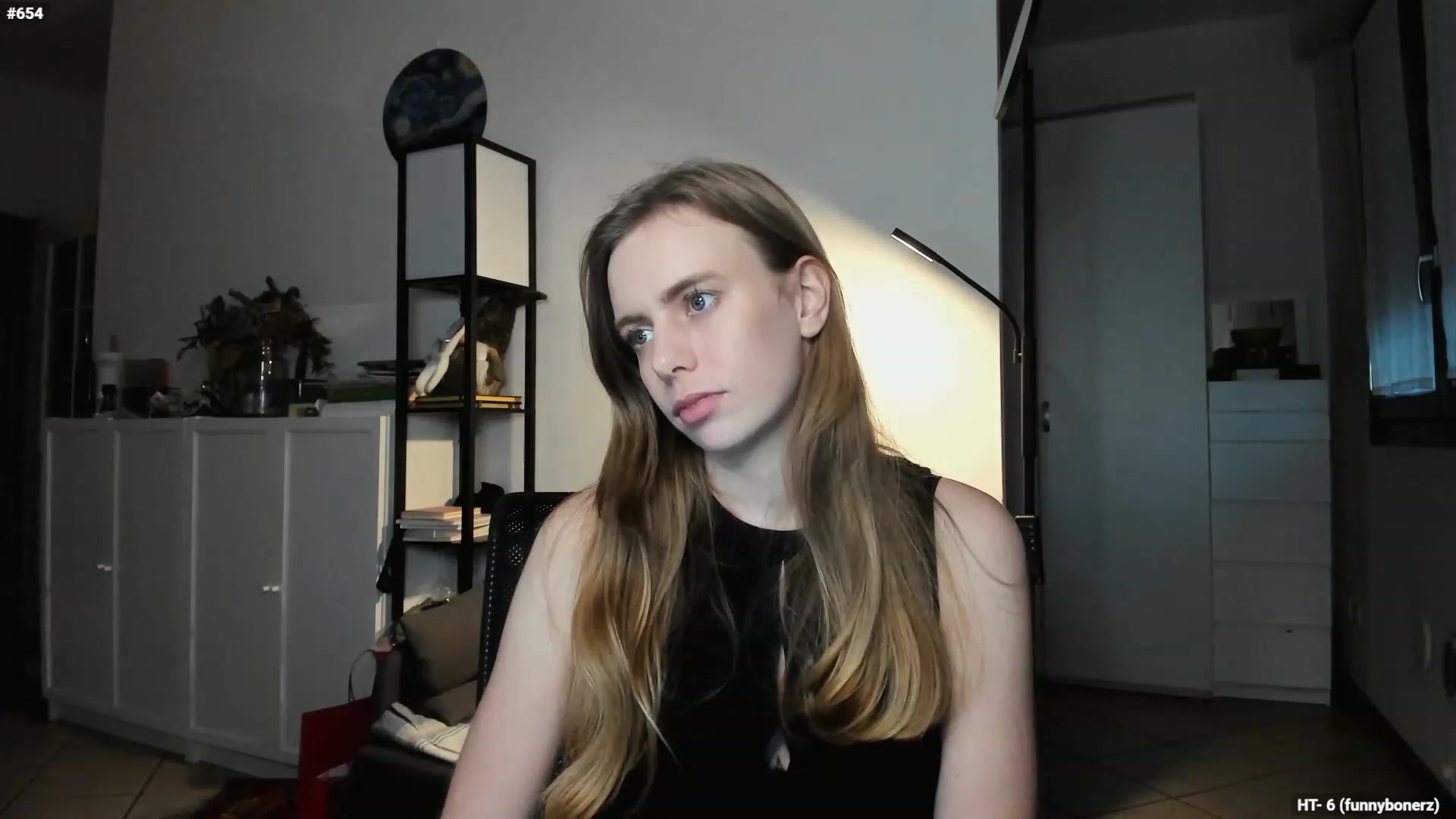 Gallery image thumbnail from Personage's myfreecams stream on, 12/07/2023, 16:10 image 15 of 20