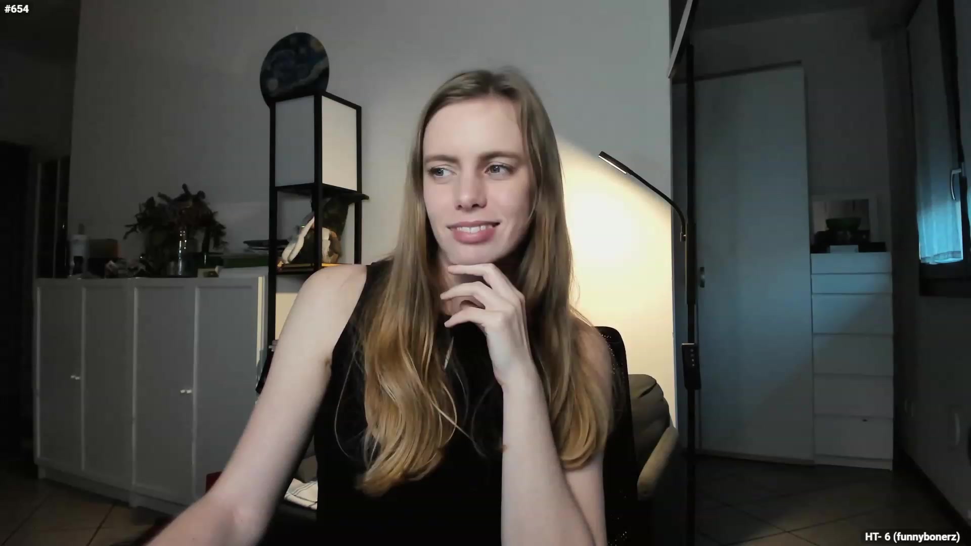 Gallery image thumbnail from Personage's myfreecams stream on, 12/07/2023, 16:10 image 11 of 20