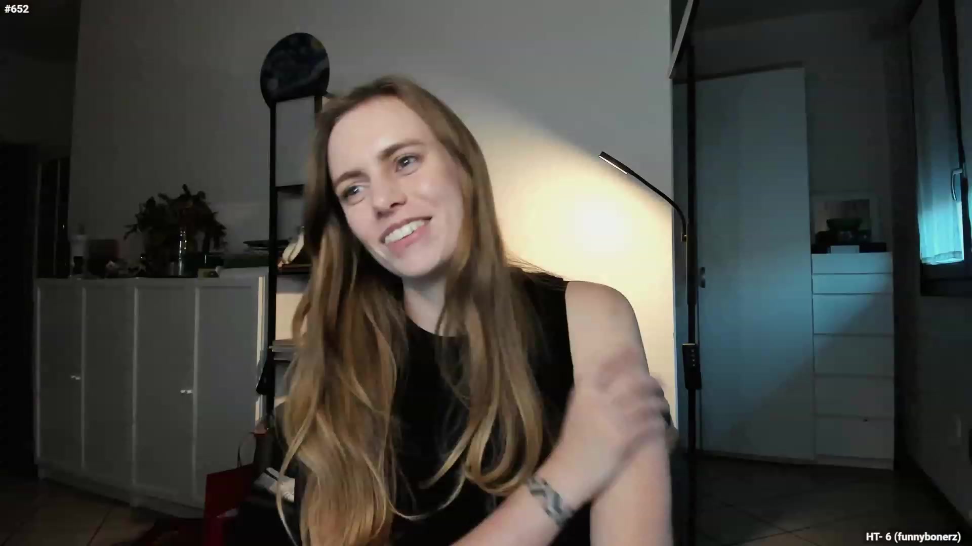 Gallery image thumbnail from Personage's myfreecams stream on, 12/07/2023, 16:10 image 7 of 20