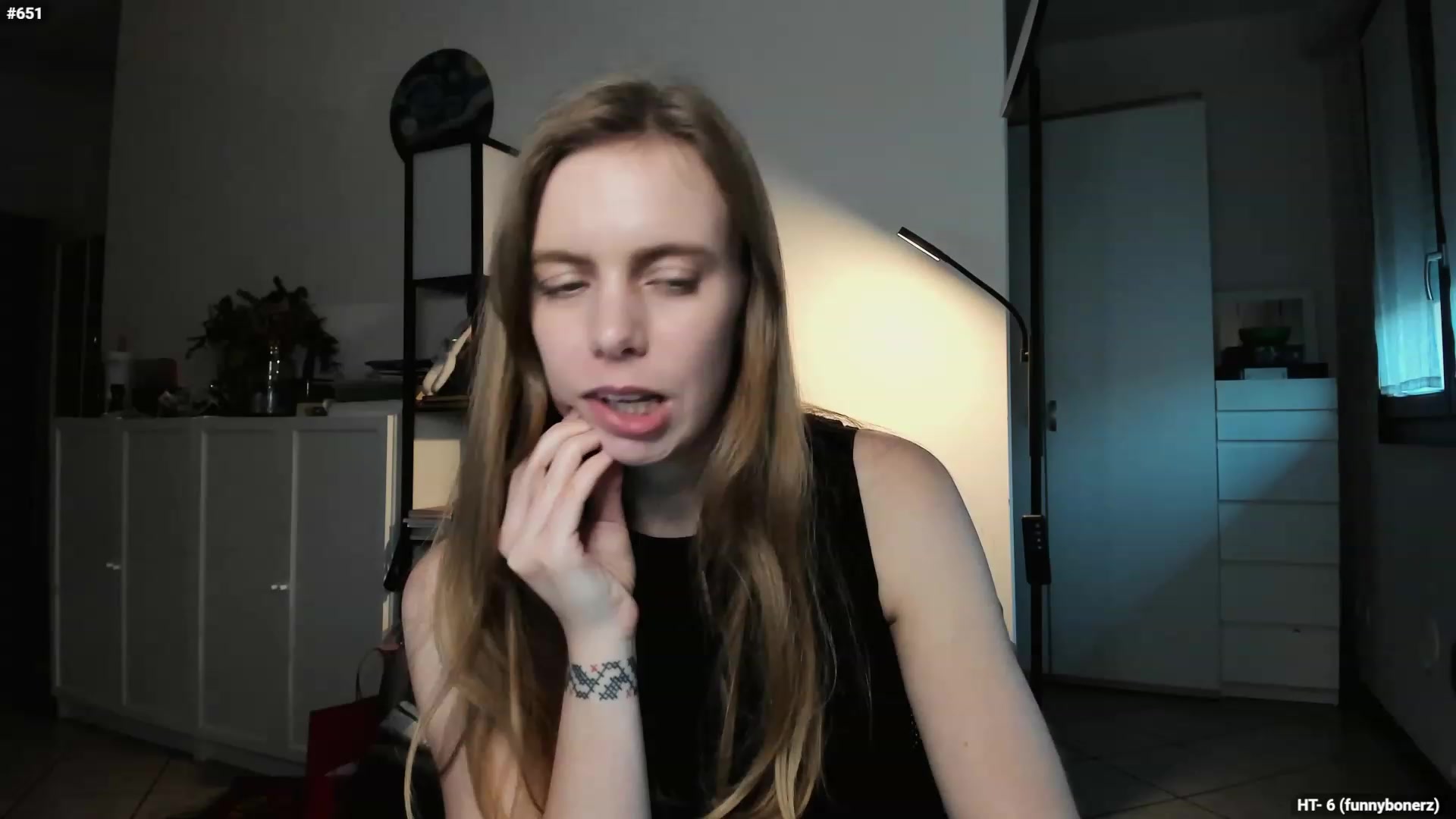 Gallery image thumbnail from Personage's myfreecams stream on, 12/07/2023, 16:10 image 6 of 20