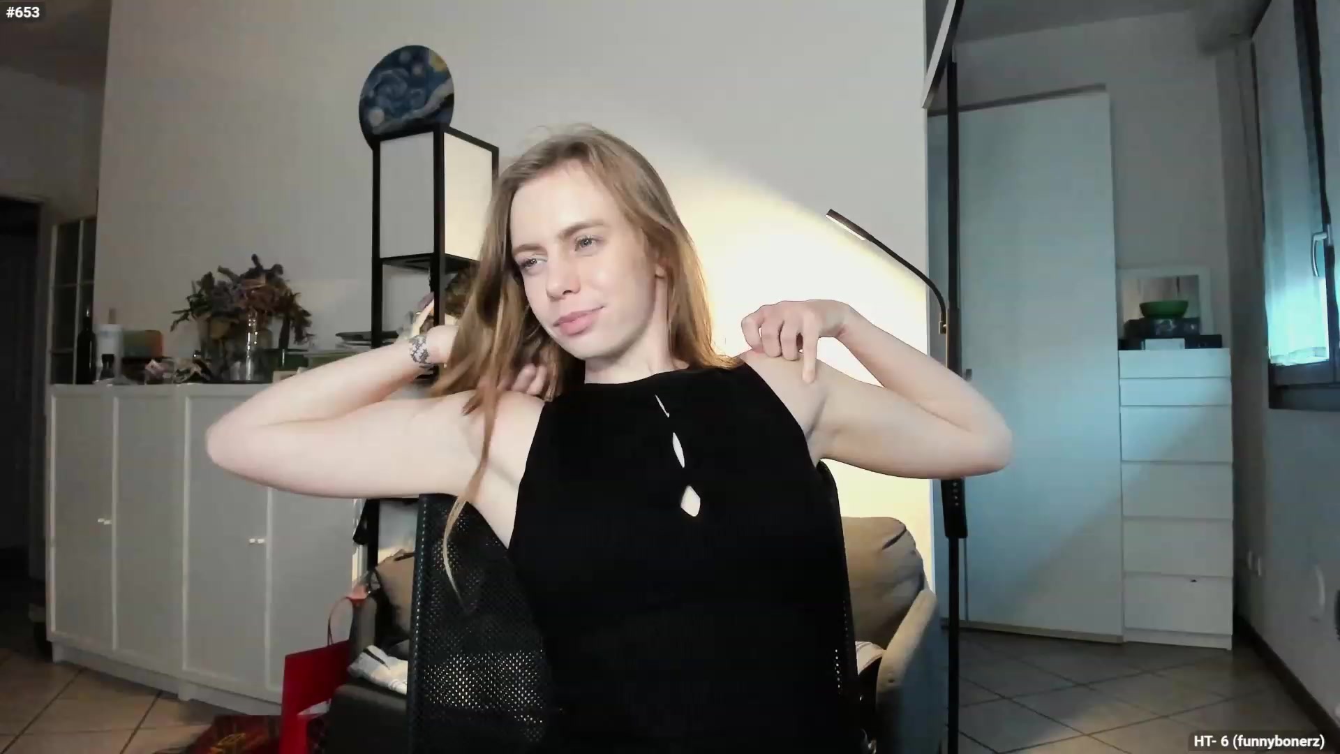 Gallery image thumbnail from Personage's myfreecams stream on, 12/07/2023, 16:10 image 8 of 20