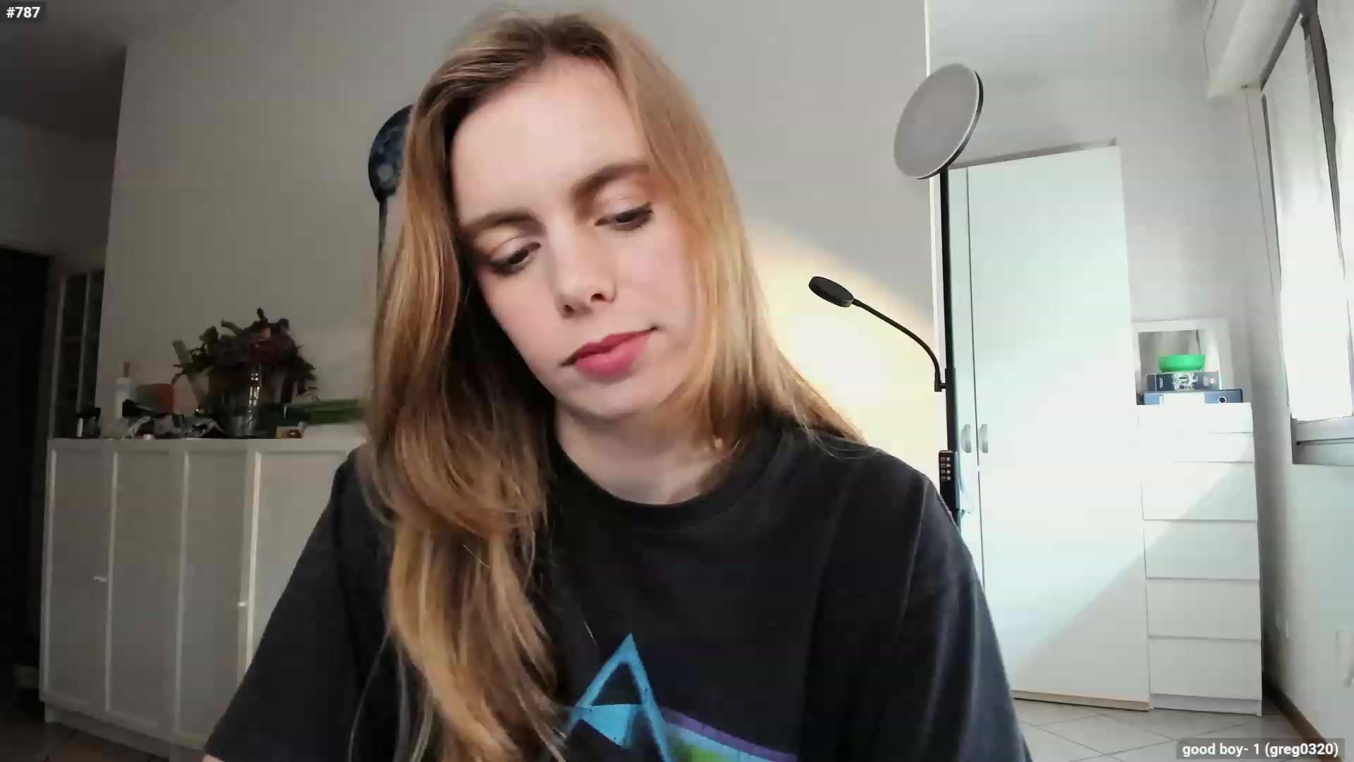 Gallery image thumbnail from Personage's myfreecams stream on, 12/13/2023, 13:39 image 5 of 20