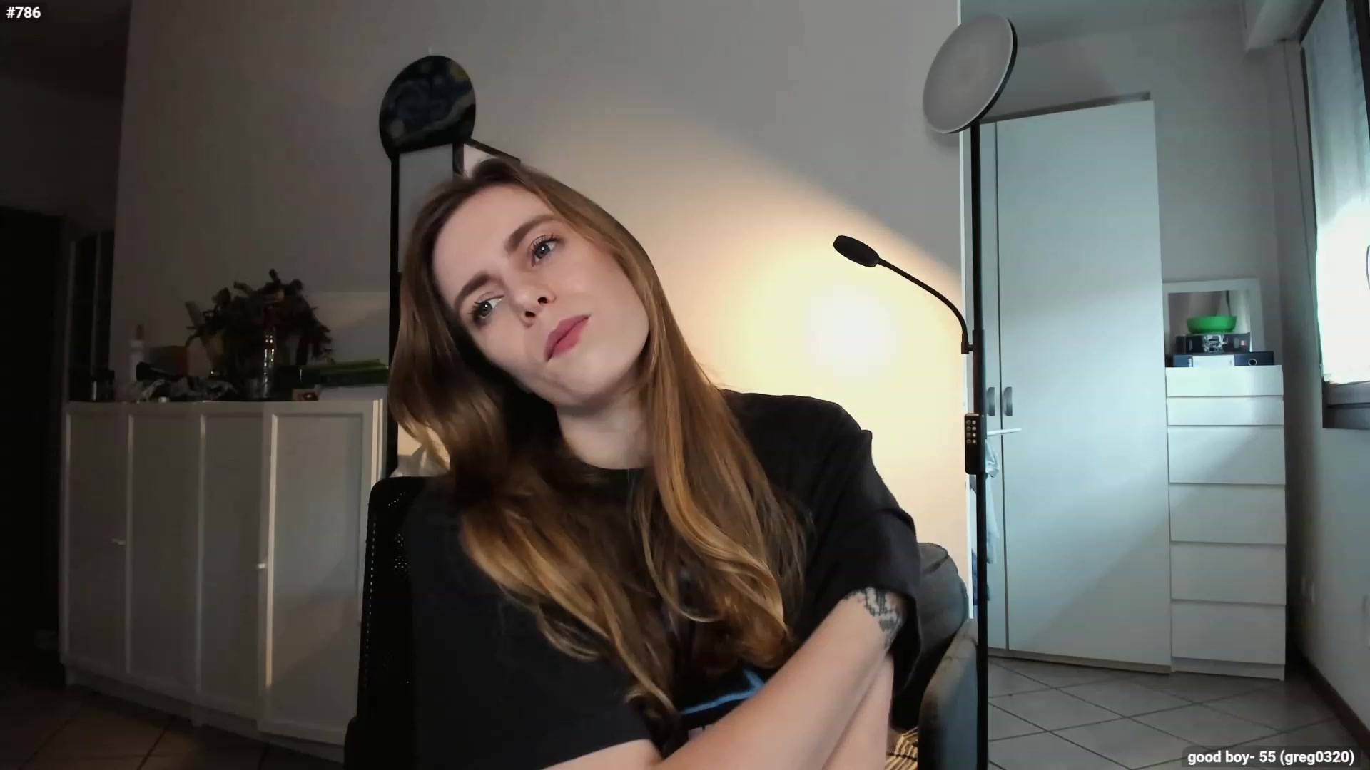 Gallery image thumbnail from Personage's myfreecams stream on, 12/13/2023, 14:08 image 7 of 20