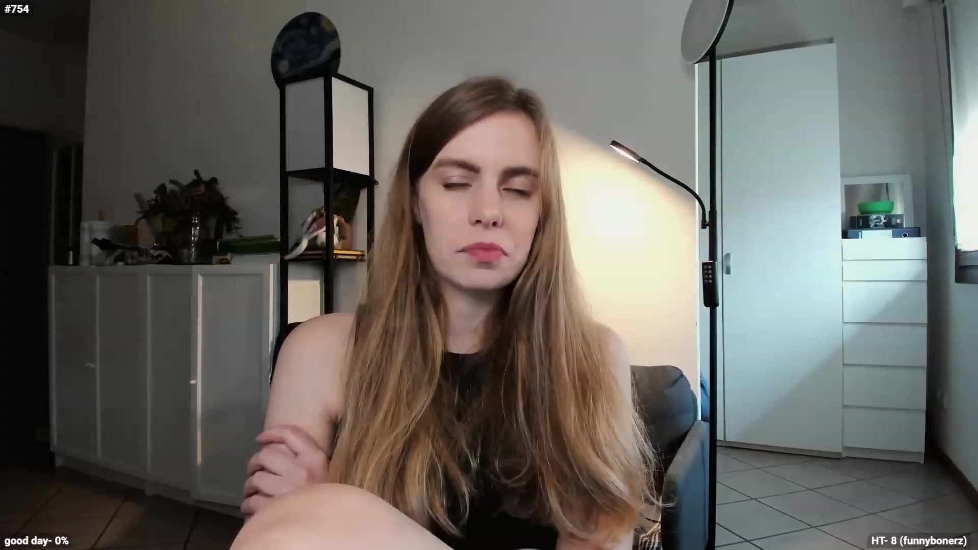 Gallery image thumbnail from Personage's myfreecams stream on, 12/14/2023, 14:37 image 11 of 20