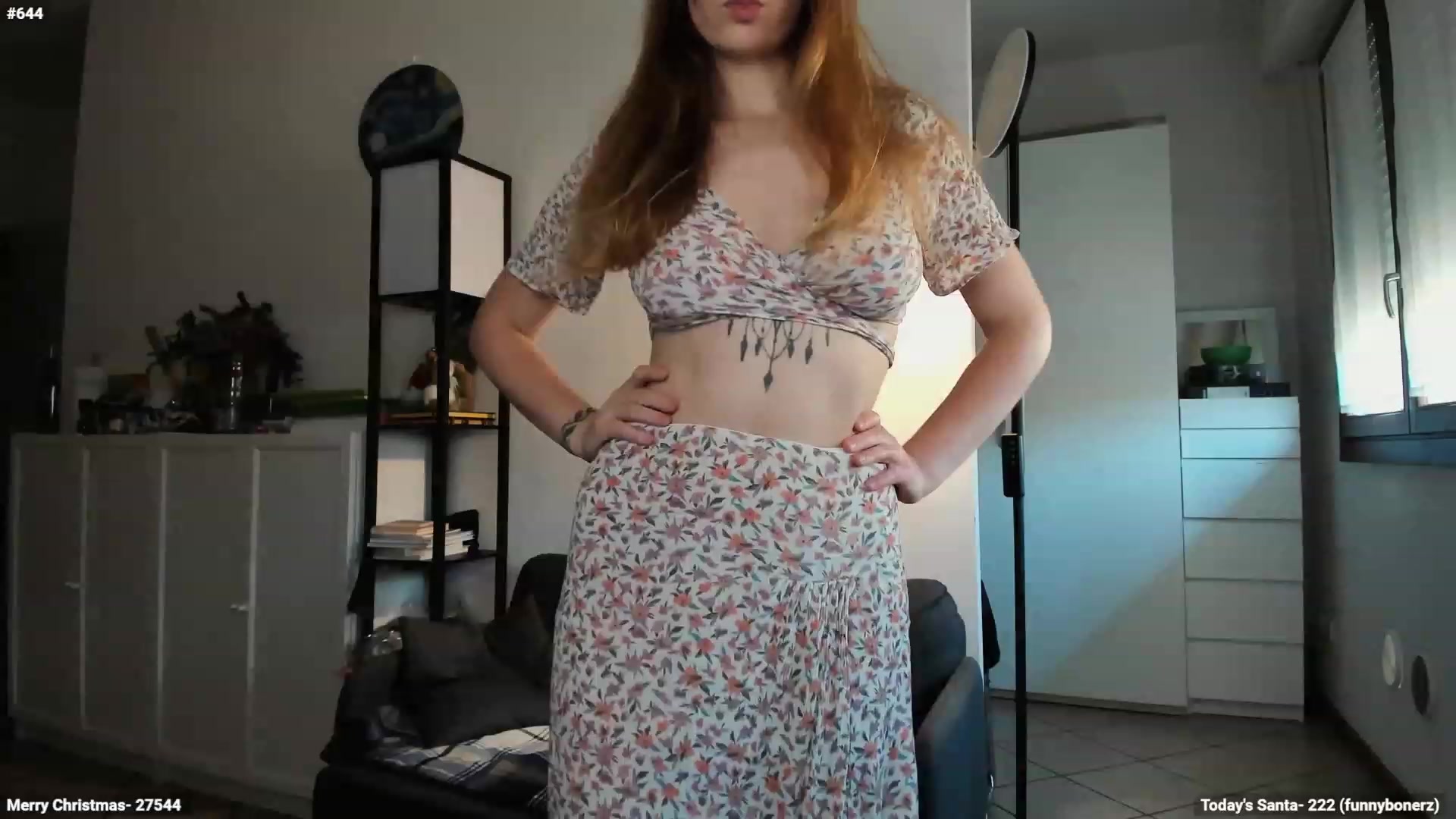 Gallery image thumbnail from Personage's myfreecams stream on, 12/18/2023, 14:04 image 10 of 20