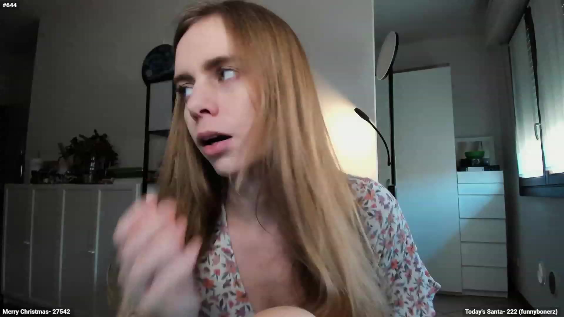 Gallery image thumbnail from Personage's myfreecams stream on, 12/18/2023, 14:04 image 13 of 20