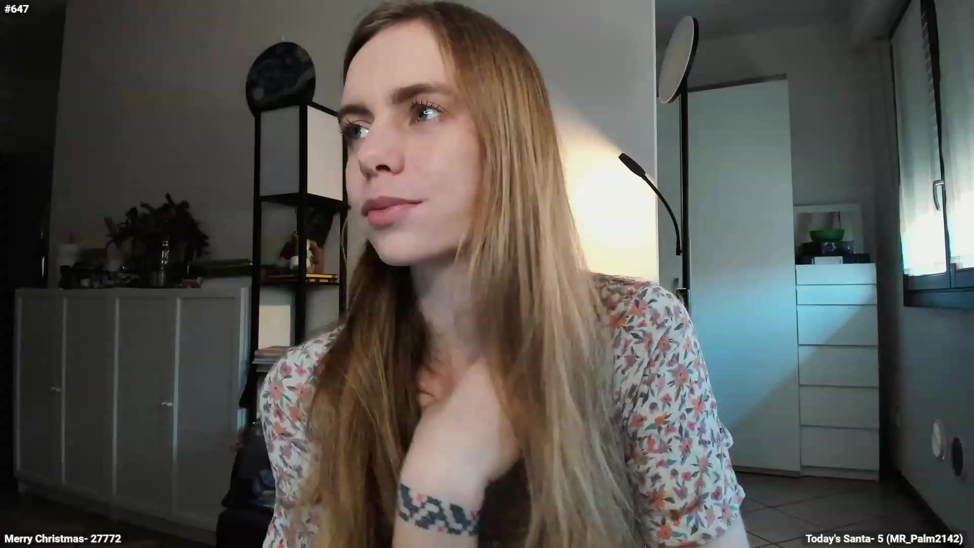 Gallery image thumbnail from Personage's myfreecams stream on, 12/18/2023, 14:04 image 3 of 20