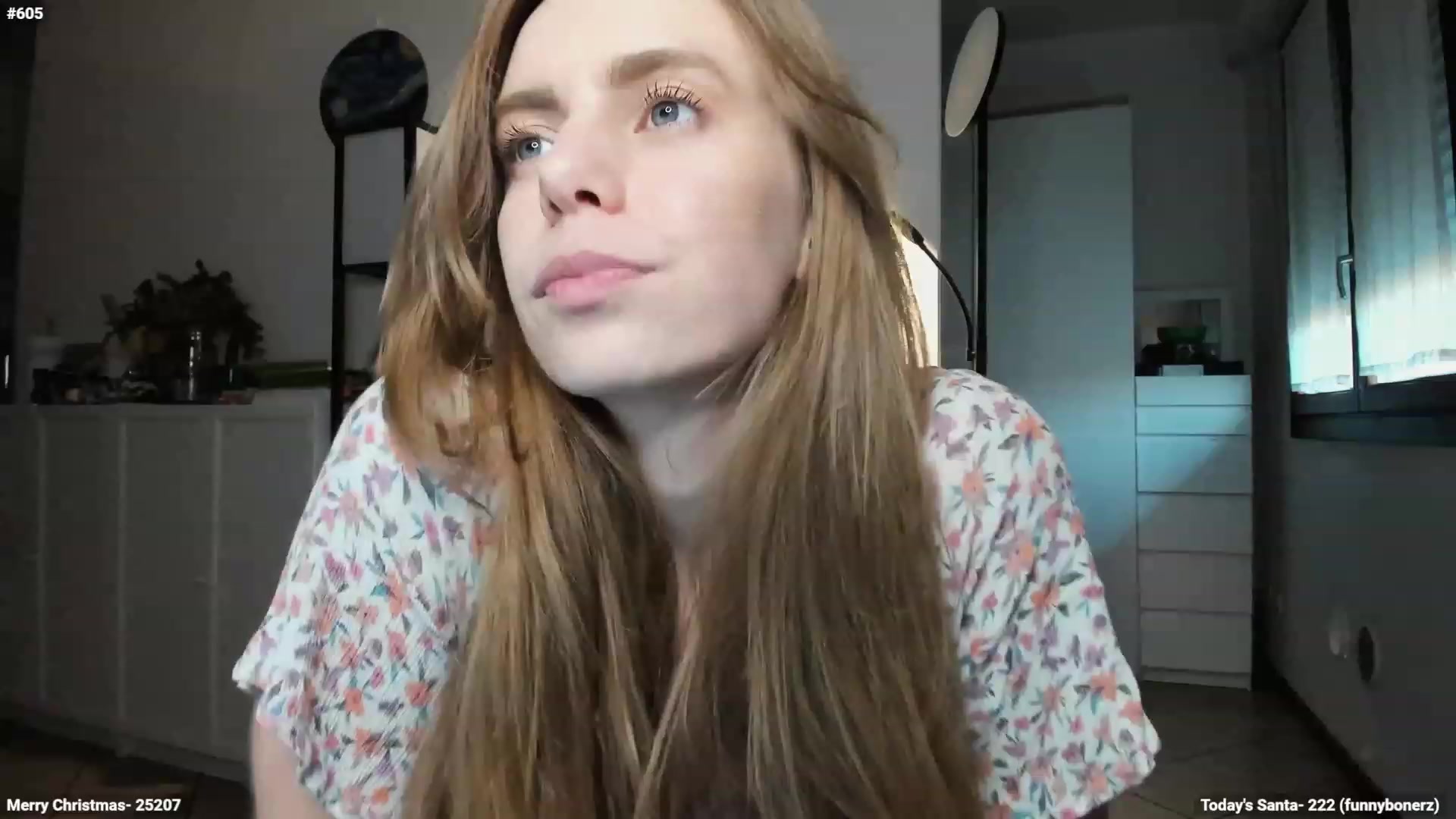 Gallery image thumbnail from Personage's myfreecams stream on, 12/18/2023, 15:56 image 9 of 20