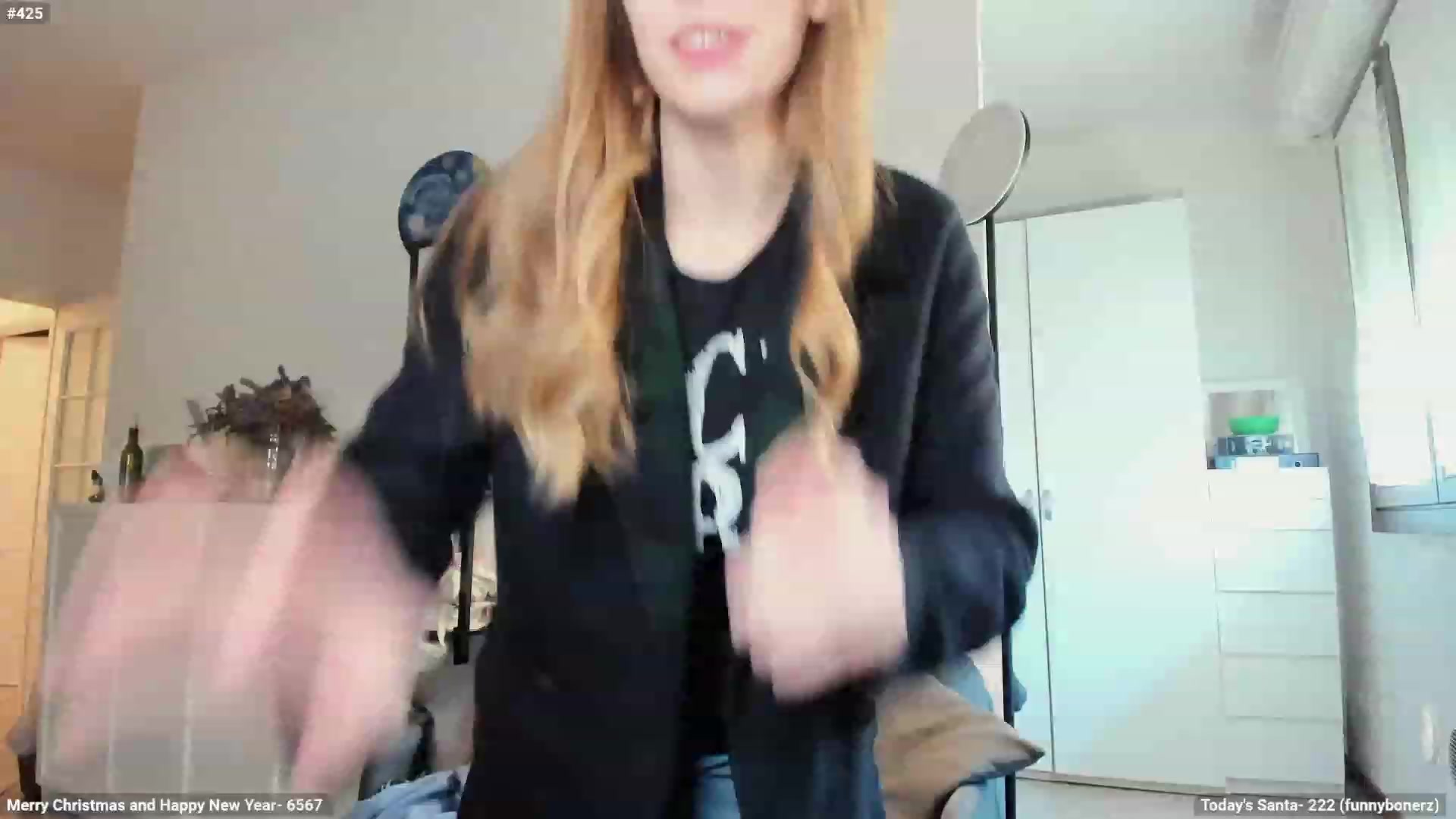 Gallery image thumbnail from Personage's myfreecams stream on, 12/22/2023, 14:18 image 14 of 20