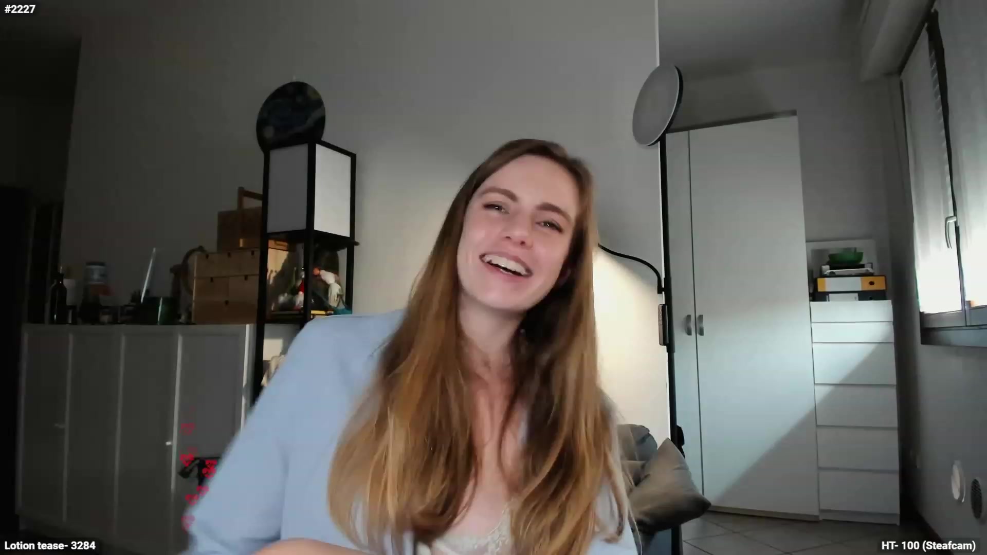 Gallery image thumbnail from Personage's myfreecams stream on, 01/10/2024, 14:36 image 12 of 20