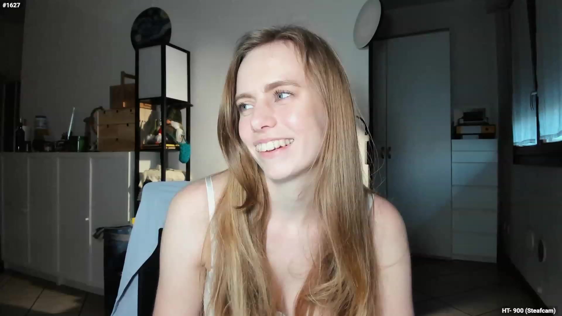 Gallery image thumbnail from Personage's myfreecams stream on, 01/10/2024, 16:04 image 18 of 20