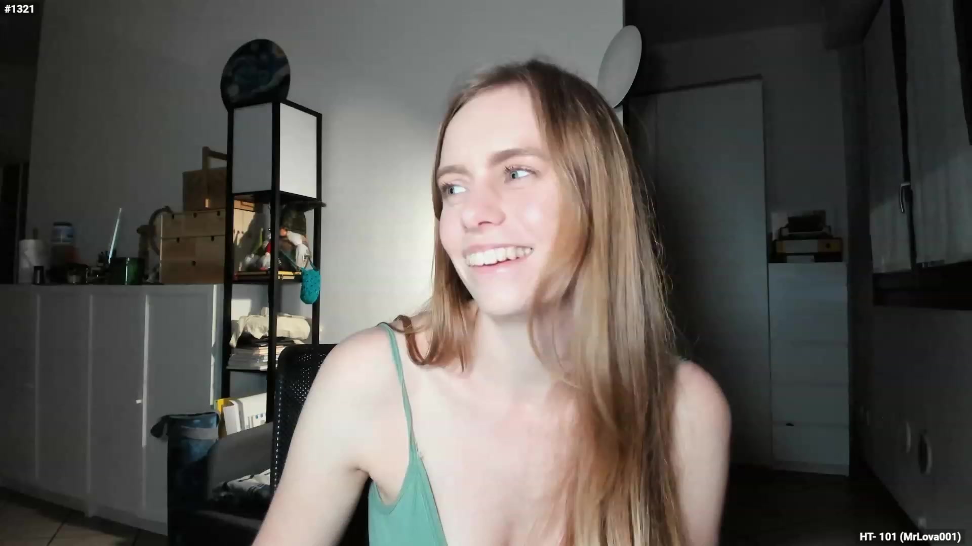 Gallery image thumbnail from Personage's myfreecams stream on, 01/11/2024, 16:39 image 18 of 20