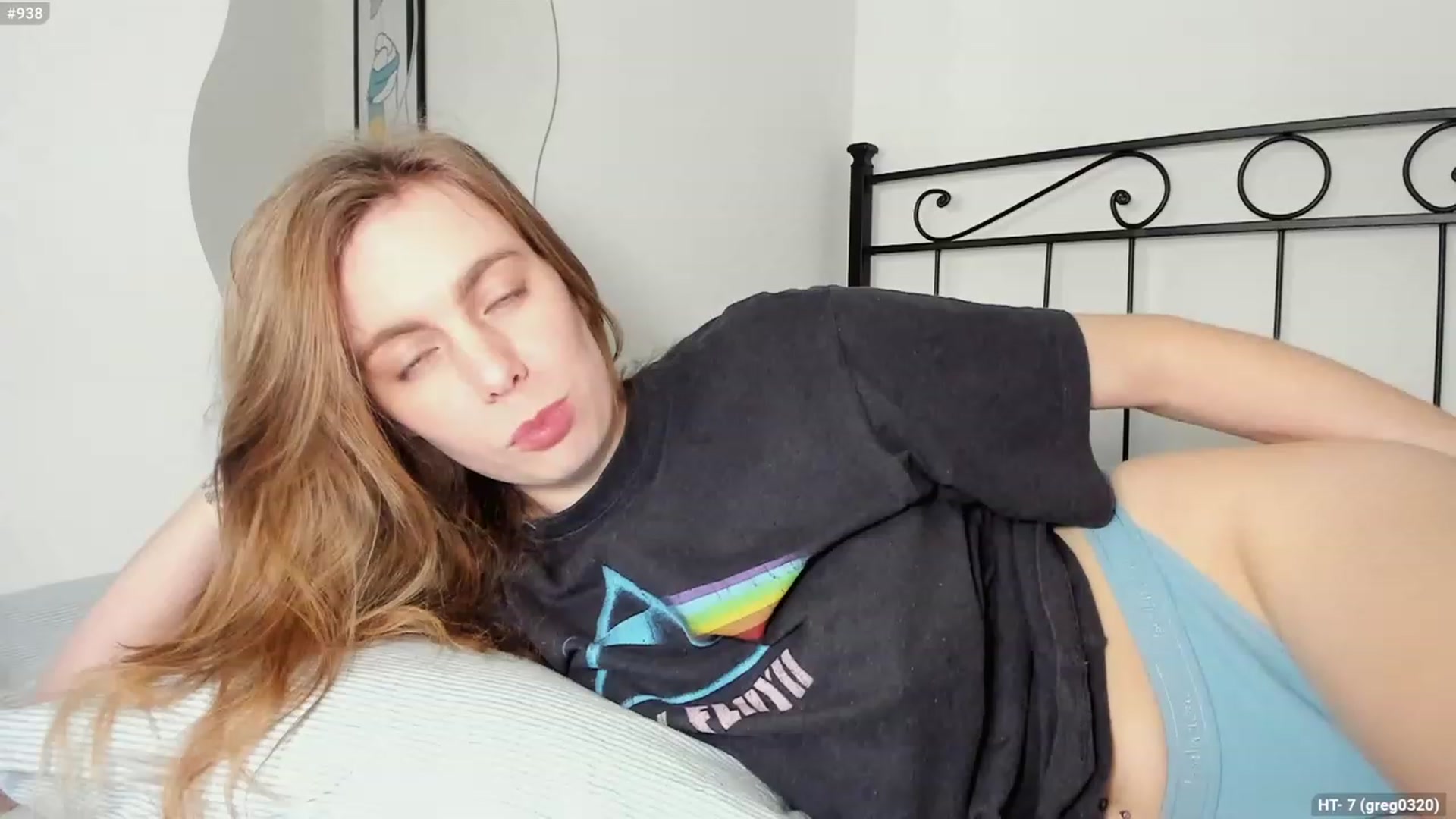 Gallery image thumbnail from Personage's myfreecams stream on, 01/22/2024, 15:15 image 17 of 20