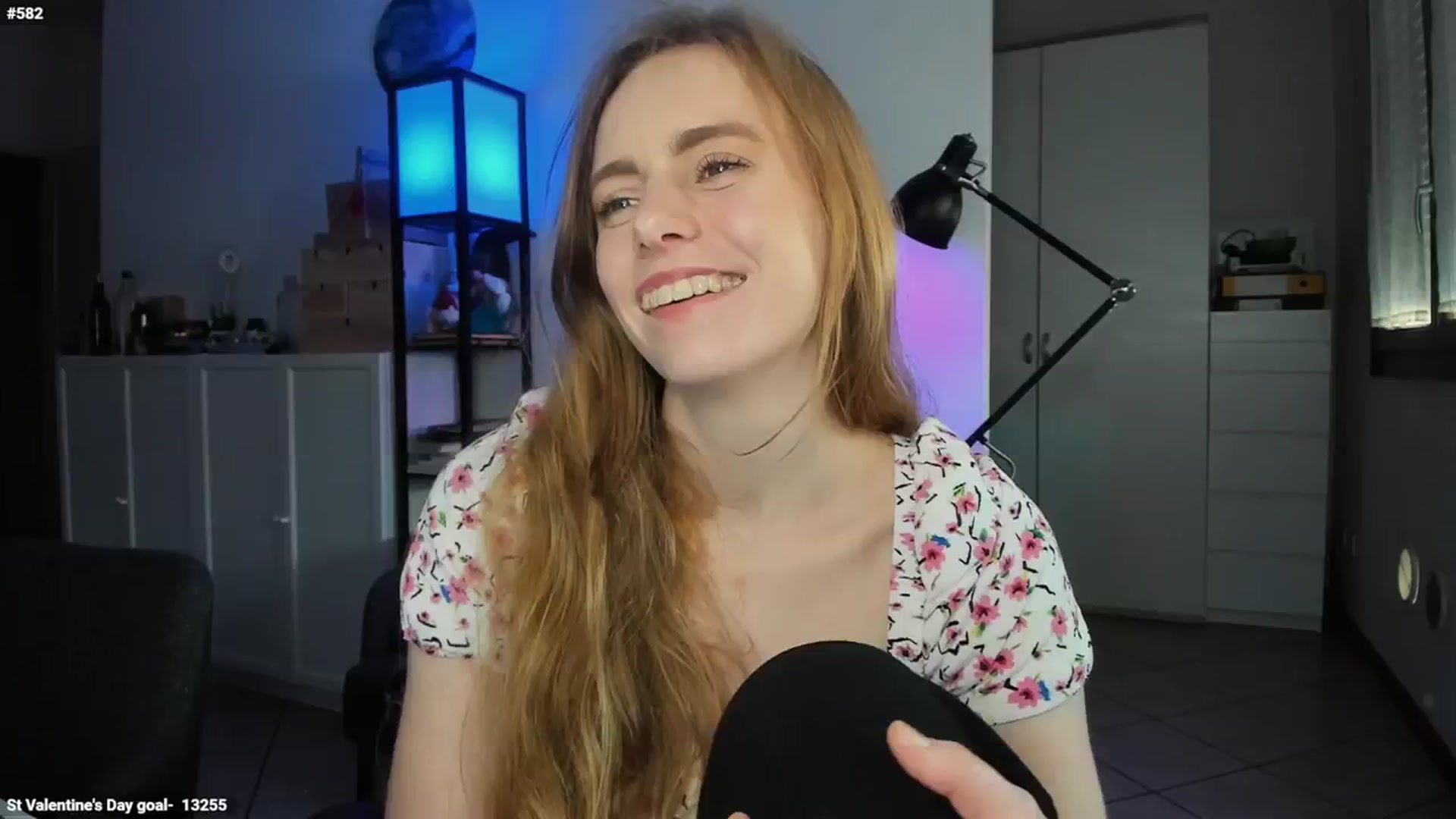 Gallery image thumbnail from Personage's myfreecams stream on, 02/13/2024, 15:14 image 15 of 20