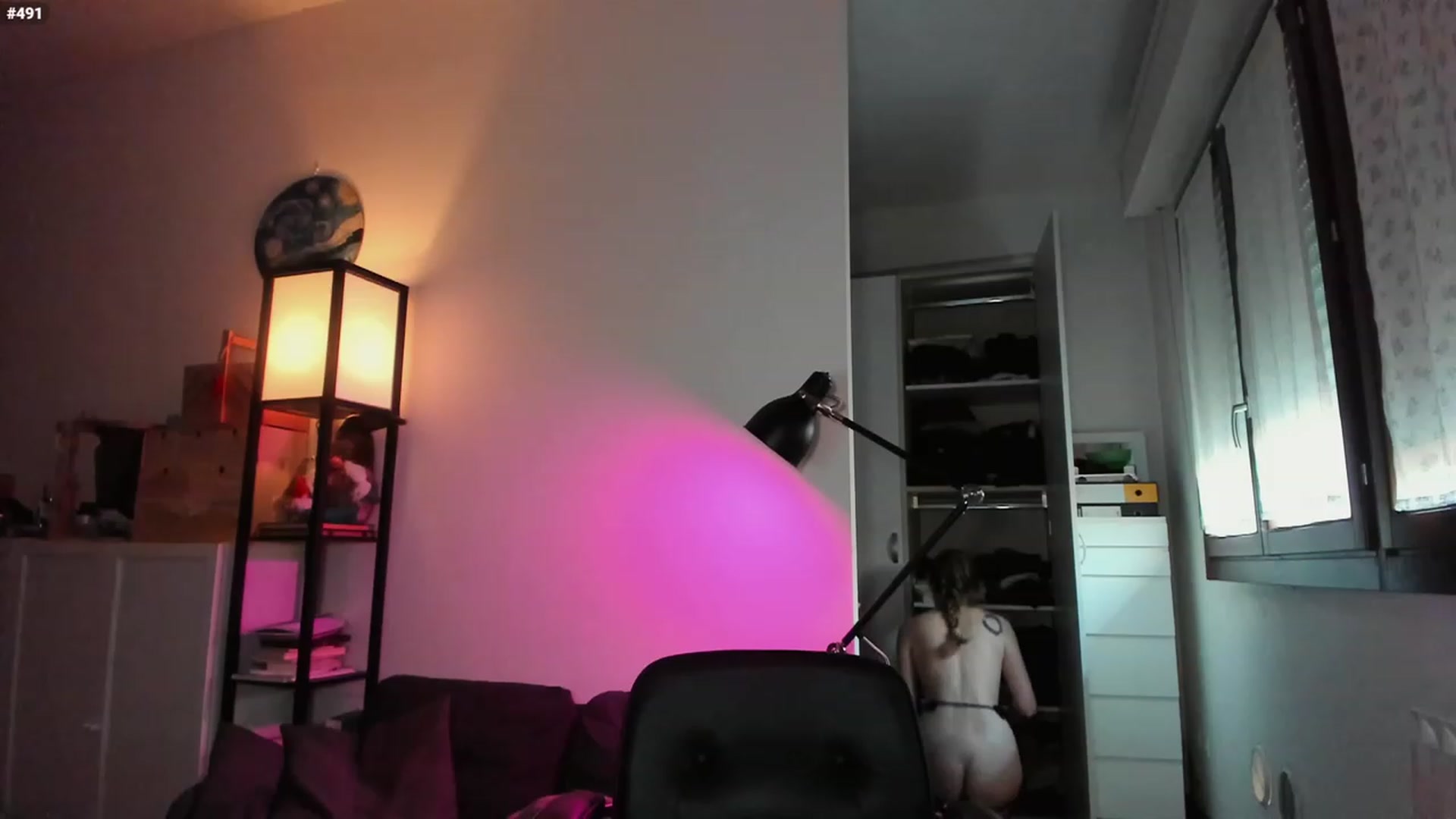 Gallery image thumbnail from Personage's myfreecams stream on, 02/19/2024, 16:16 image 17 of 20