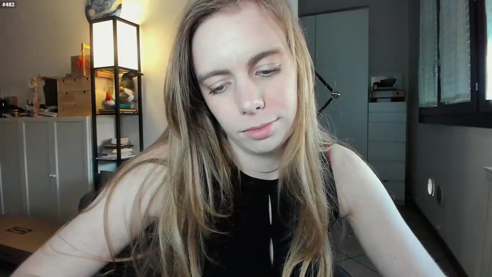 Gallery image thumbnail from Personage's myfreecams stream on, 02/25/2024, 16:32 image 15 of 20