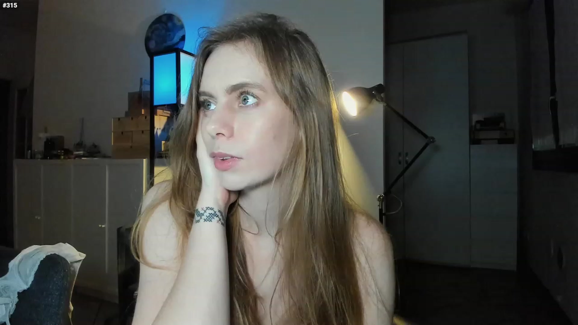 Gallery image thumbnail from Personage's myfreecams stream on, 03/02/2024, 19:01 image 19 of 20