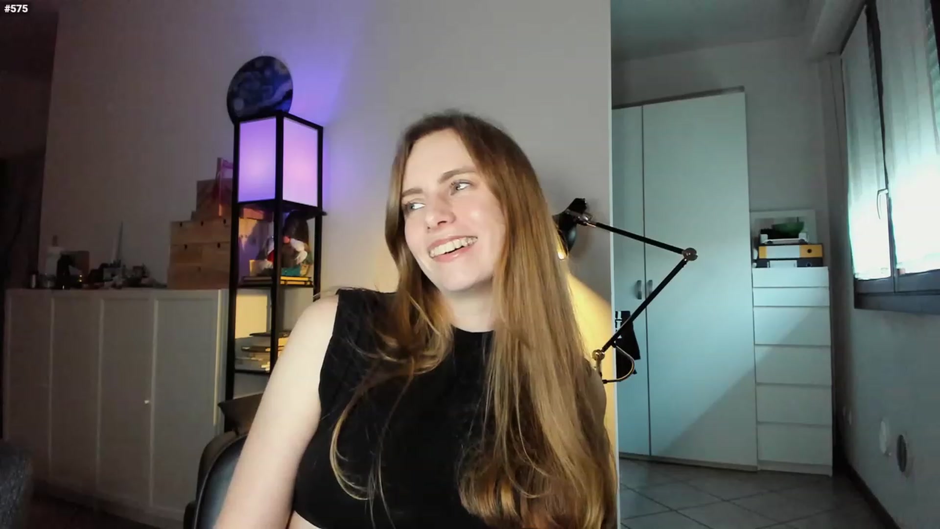 Gallery image thumbnail from Personage's myfreecams stream on, 03/04/2024, 16:31 image 16 of 20