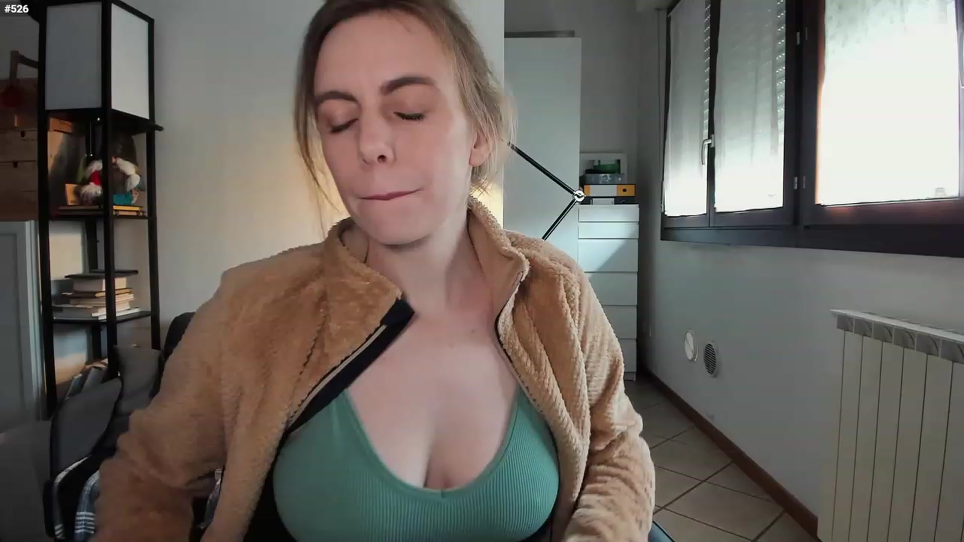 Gallery image thumbnail from Personage's myfreecams stream on, 03/07/2024, 13:22 image 16 of 20