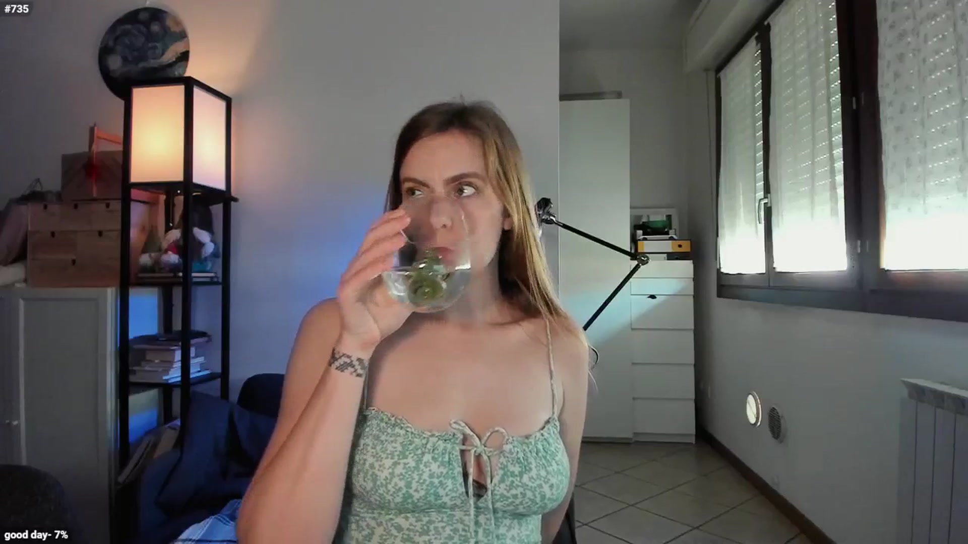 Gallery image thumbnail from Personage's myfreecams stream on, 03/21/2024, 15:35 image 7 of 20