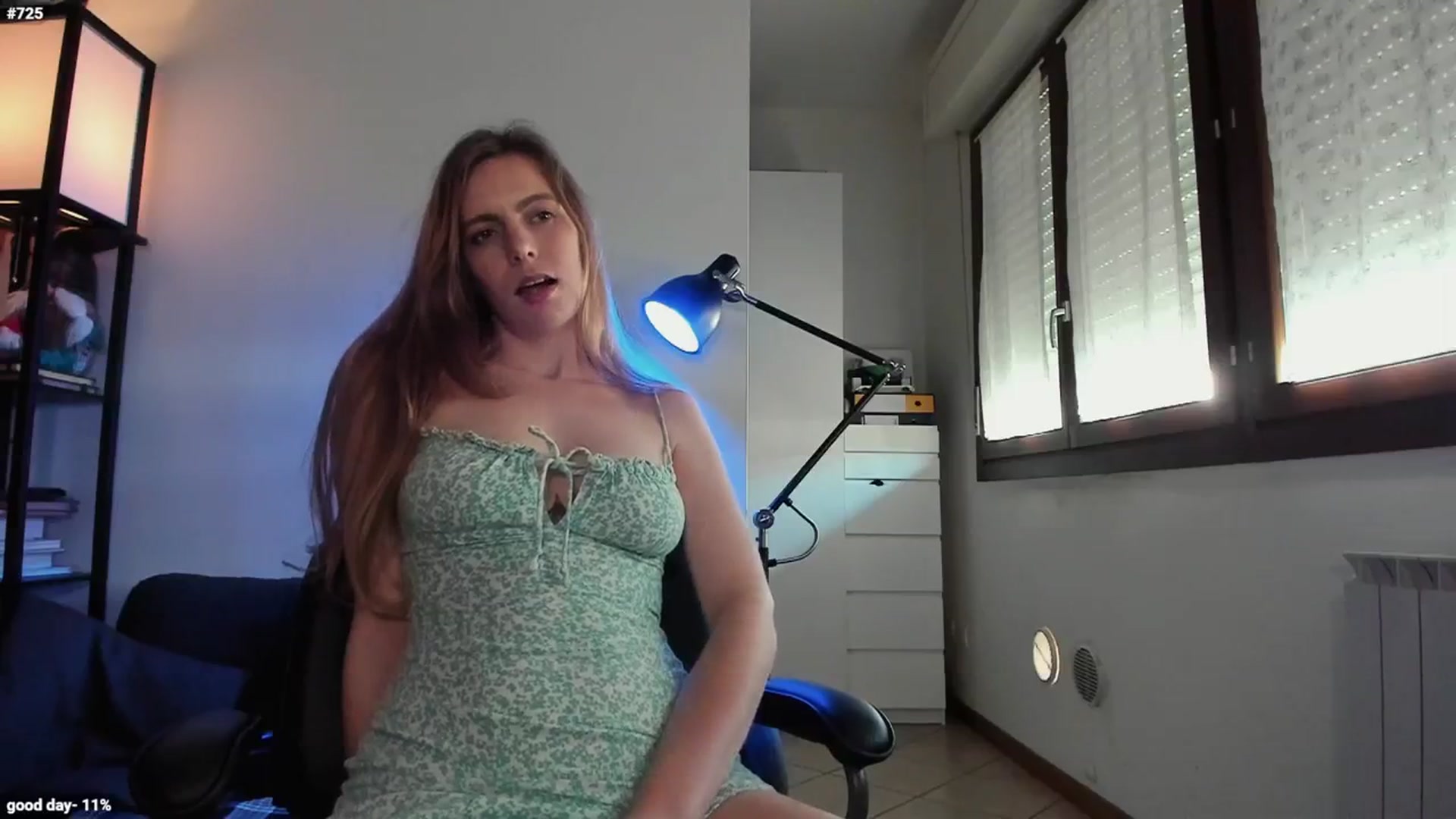Gallery image thumbnail from Personage's myfreecams stream on, 03/21/2024, 15:35 image 14 of 20