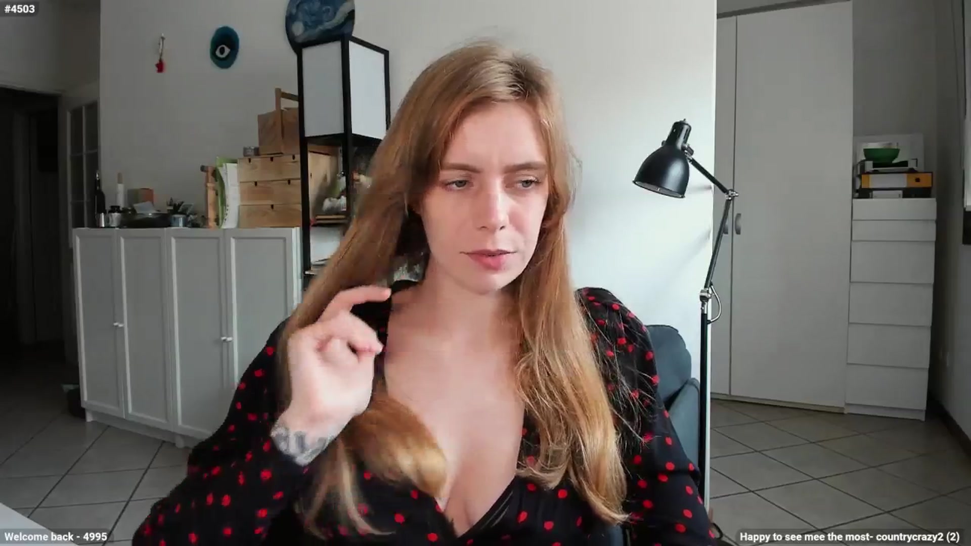 Gallery image thumbnail from Personage's myfreecams stream on, 04/29/2024, 12:20 image 4 of 20