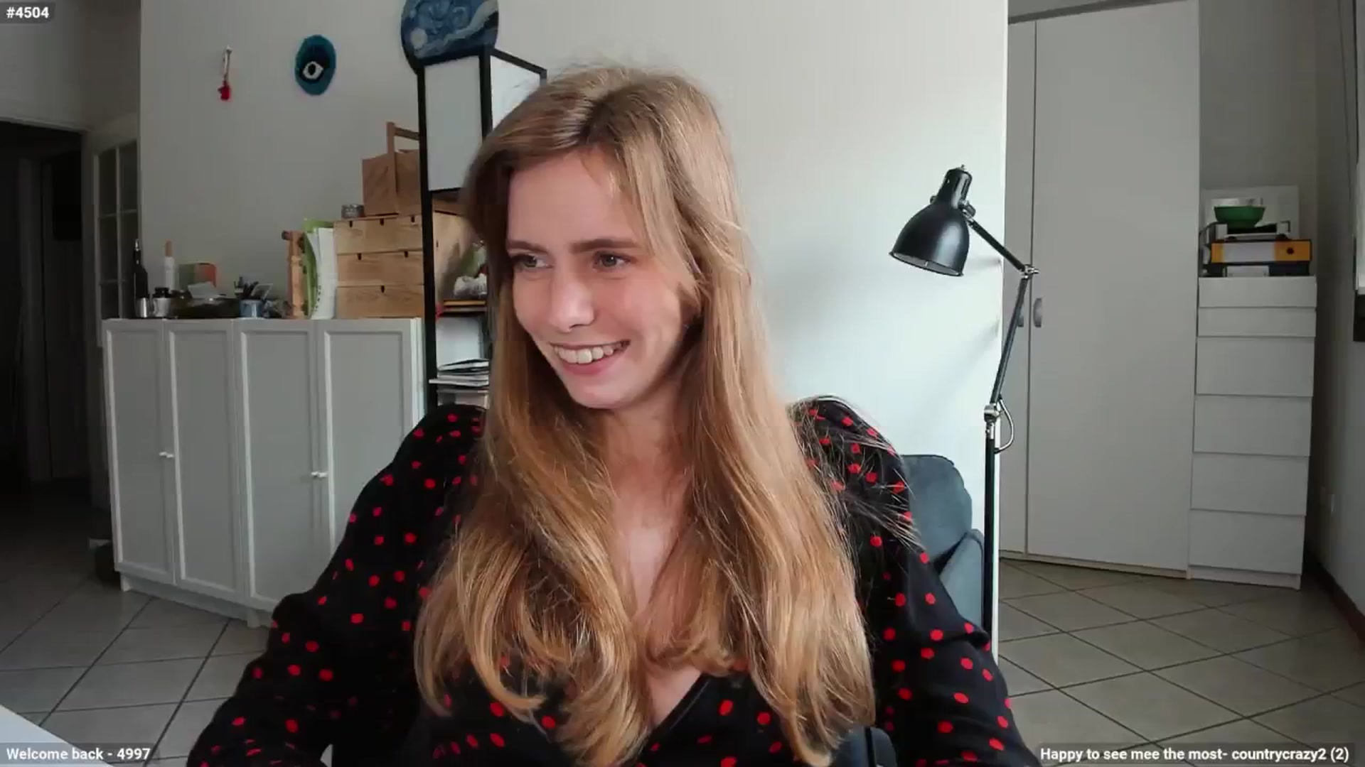 Gallery image thumbnail from Personage's myfreecams stream on, 04/29/2024, 12:20 image 1 of 20