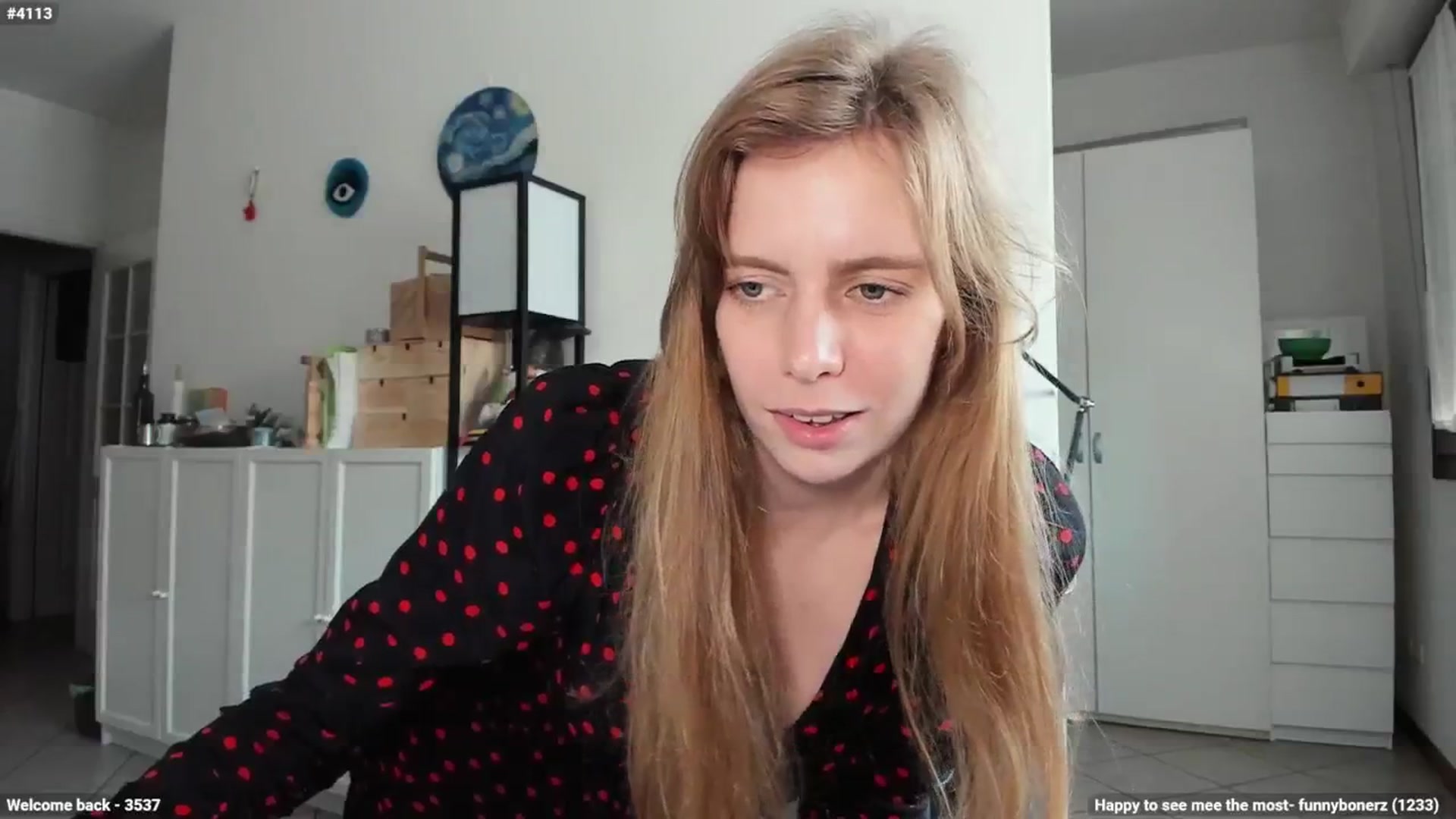 Gallery image thumbnail from Personage's myfreecams stream on, 04/29/2024, 12:20 image 17 of 20