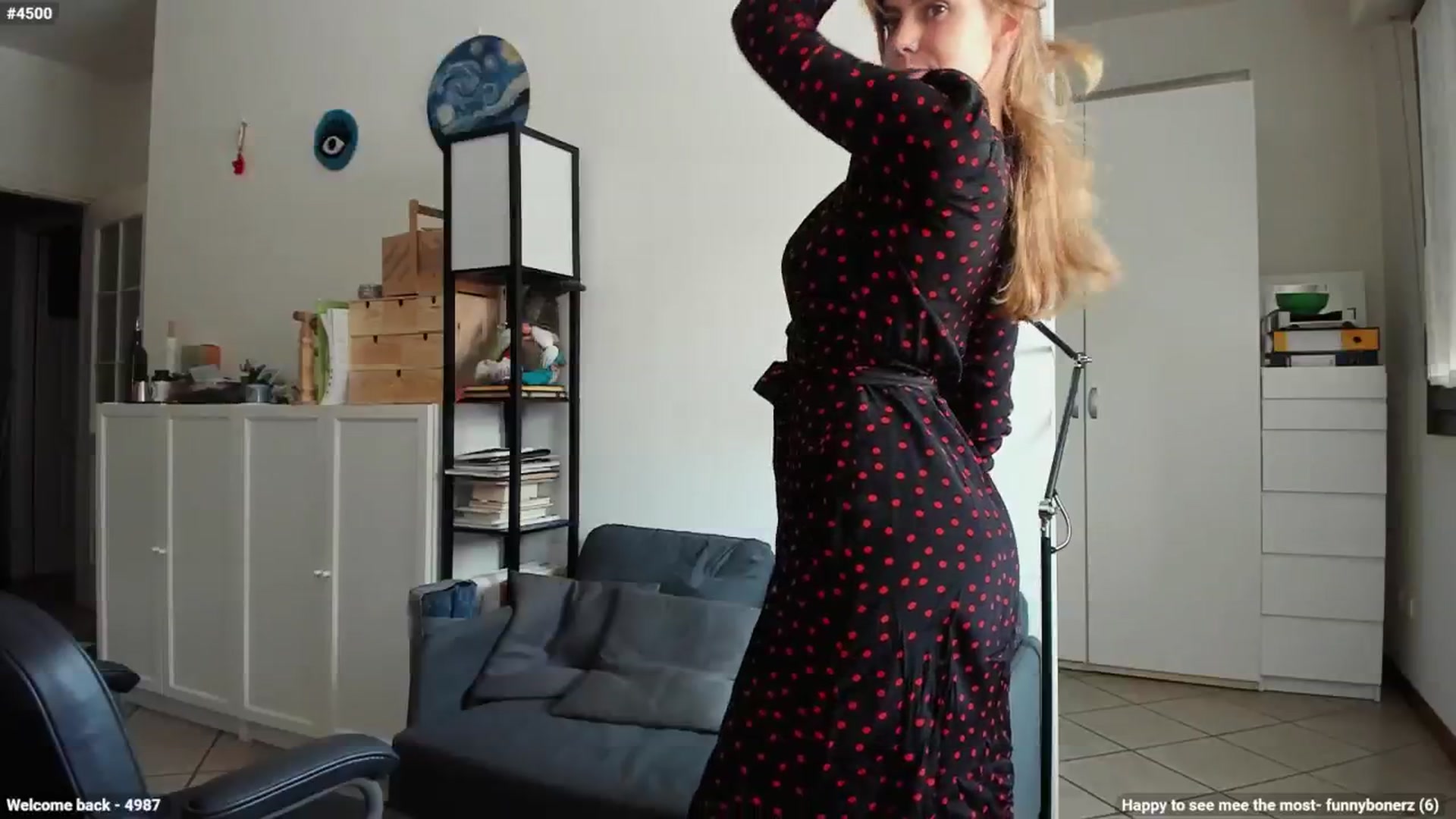 Gallery image thumbnail from Personage's myfreecams stream on, 04/29/2024, 12:20 image 9 of 20