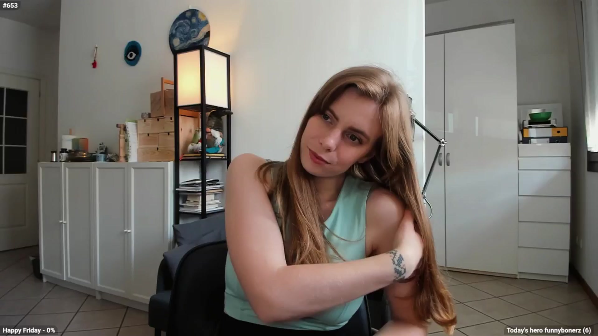 Gallery image thumbnail from Personage's myfreecams stream on, 05/03/2024, 13:10 image 10 of 20