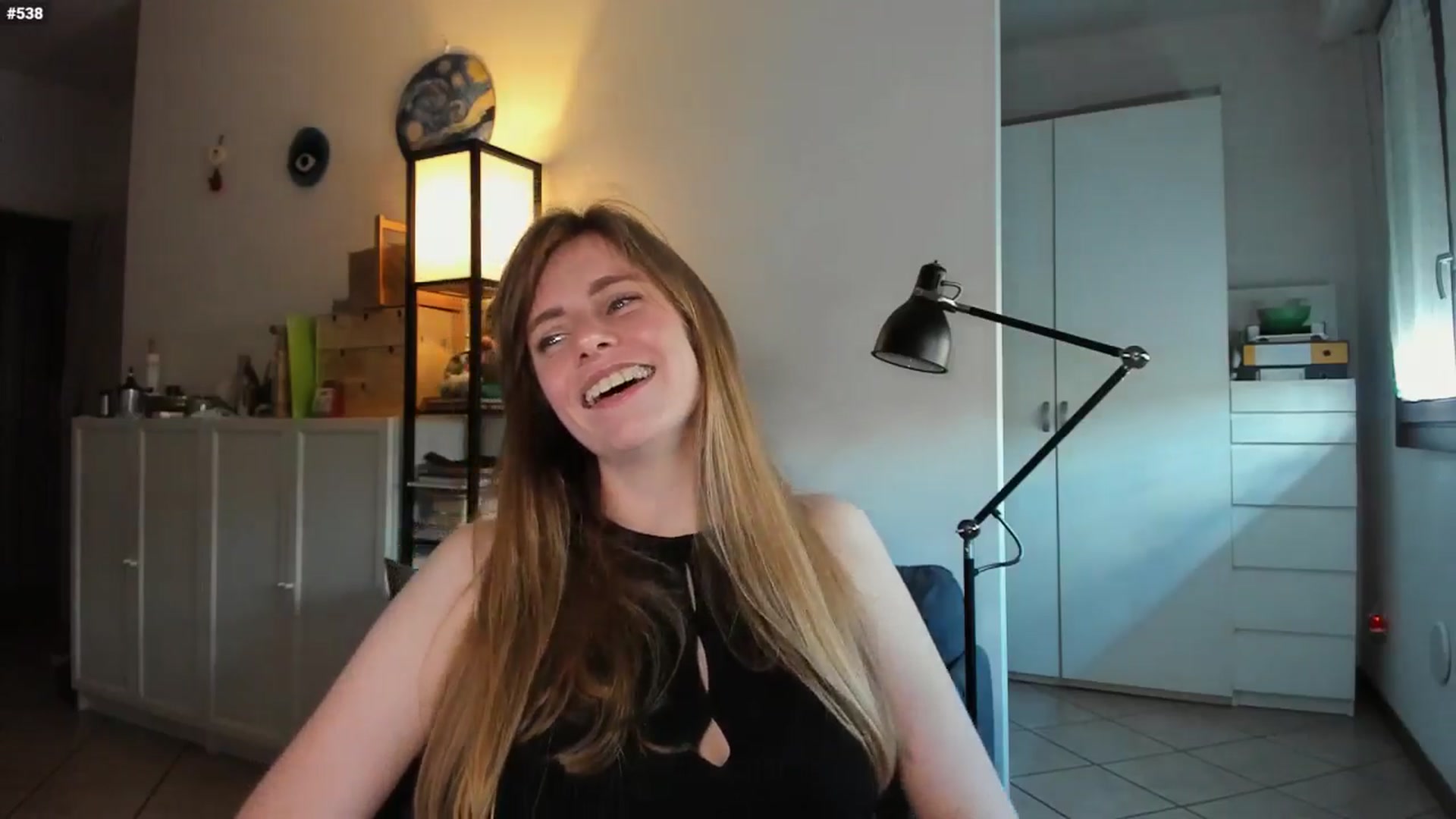 Gallery image thumbnail from Personage's myfreecams stream on, 05/17/2024, 15:18 image 17 of 20