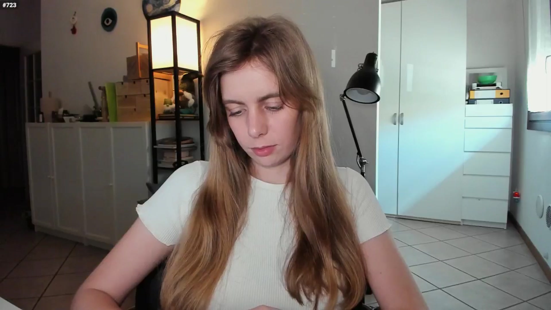 Gallery image thumbnail from Personage's myfreecams stream on, 05/23/2024, 14:16 image 4 of 20