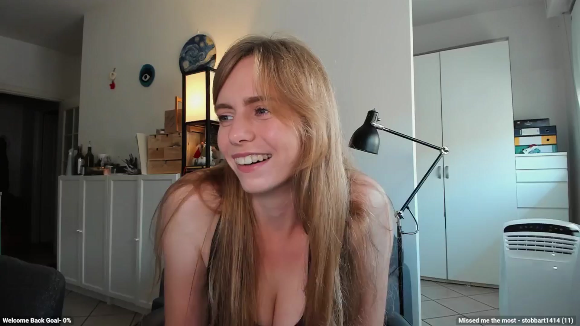Gallery image thumbnail from Personage's myfreecams stream on, 08/31/2024, 14:31 image 8 of 20