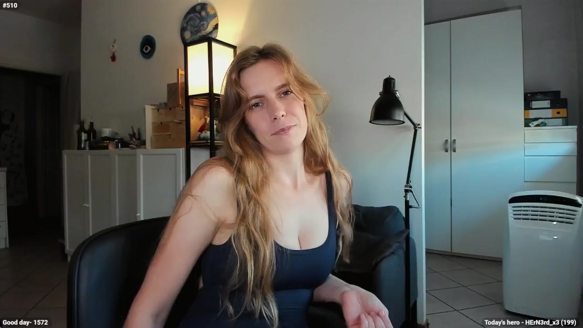 Gallery image thumbnail from Personage's myfreecams stream on, 09/06/2024, 15:08 image 4 of 20