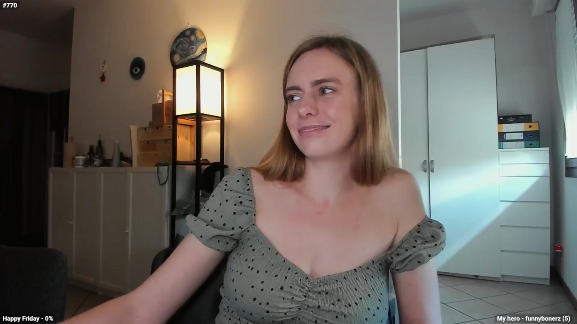 Gallery image thumbnail from Personage's myfreecams stream on, 10/11/2024, 12:58 image 8 of 20