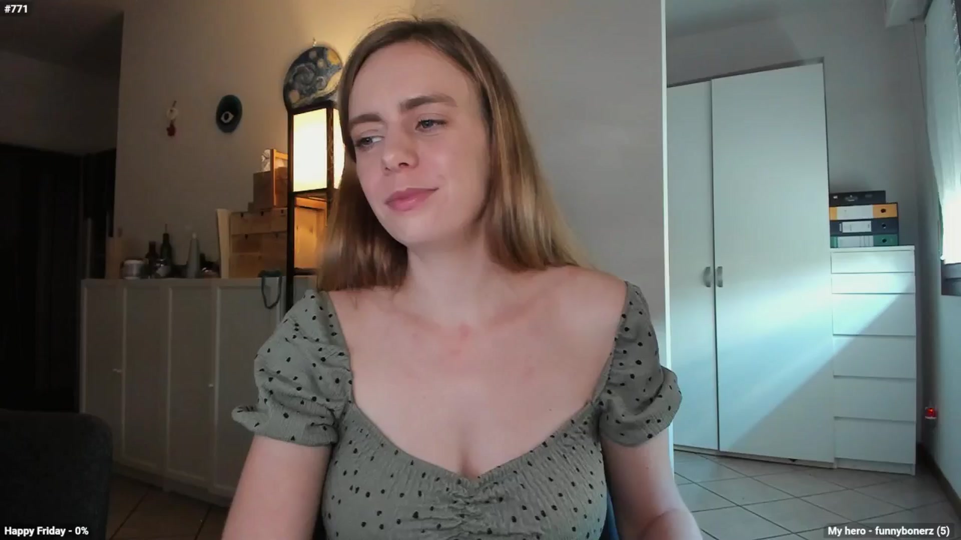 Gallery image thumbnail from Personage's myfreecams stream on, 10/11/2024, 12:58 image 7 of 20
