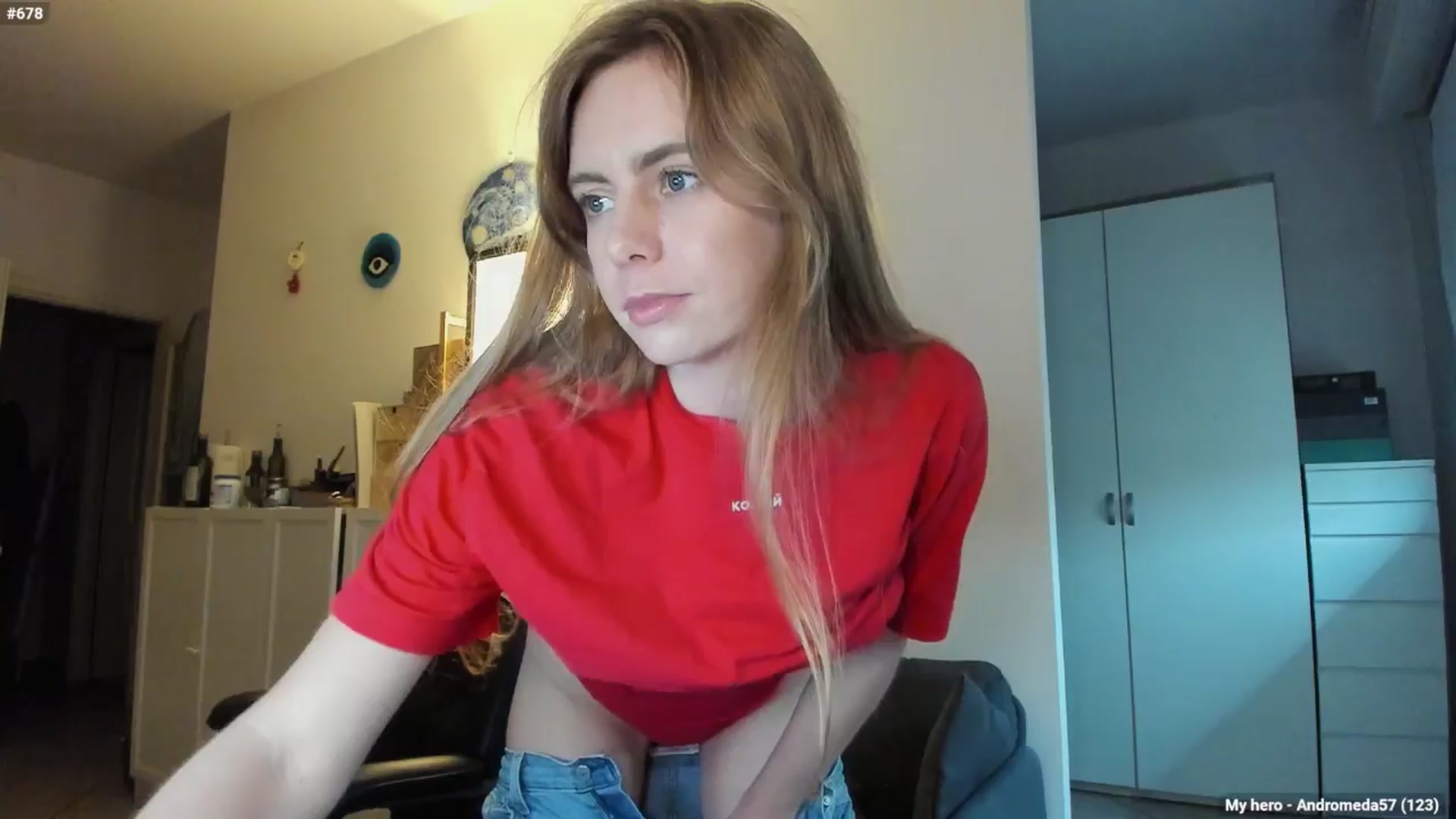 Gallery image thumbnail from Personage's myfreecams stream on, 10/17/2024, 14:18 image 8 of 20